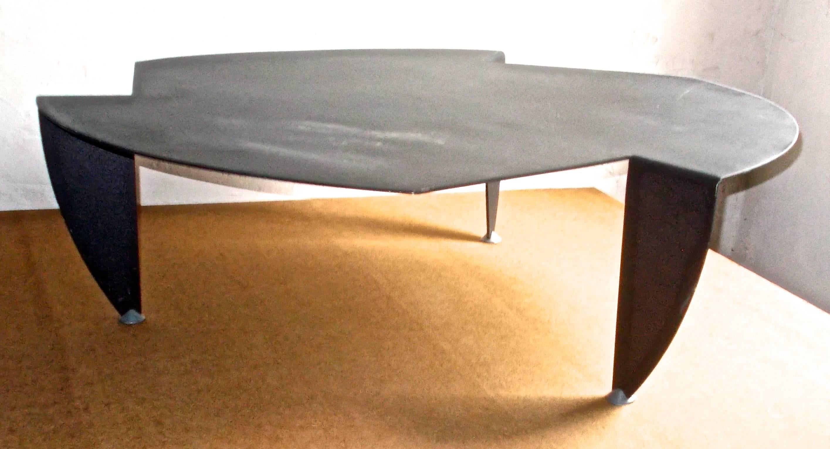 Sergi Devesa Bajet table basse « Chincheta » pour Disform, Espagne, 1988-1989 Bon état à Sharon, CT