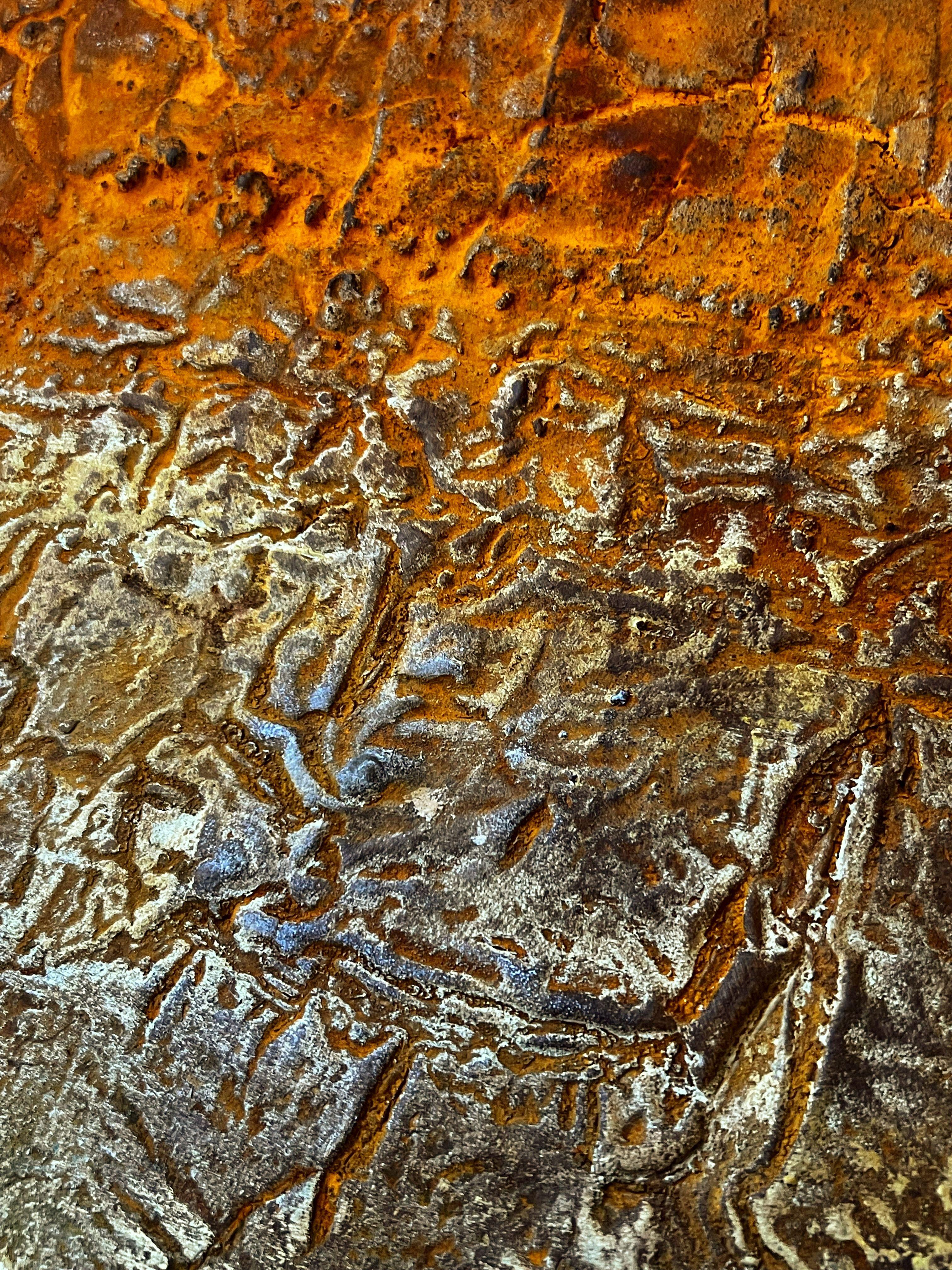 ErosiÃ³n Temporal: Huellas del Pasado, Mixed Media on Canvas - Contemporary Mixed Media Art by Sergio Aranda
