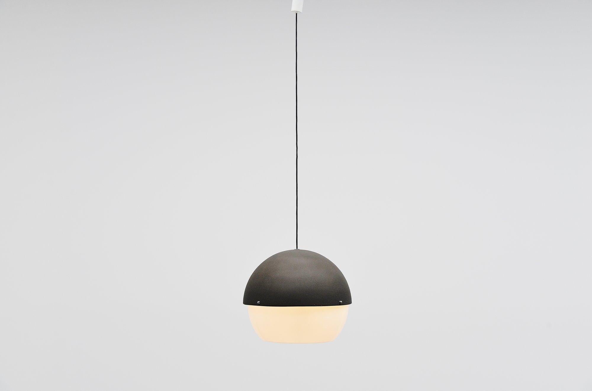 Fantastic large pendant lamp model 2048/px designed by Sergio Asti and manufactured by Arteluce, Italy 1959. This large shaped pendant lamp has an aluminium shade dark grey wrinkle painted which was typical for Arteluce lamps. The diffuser shade is