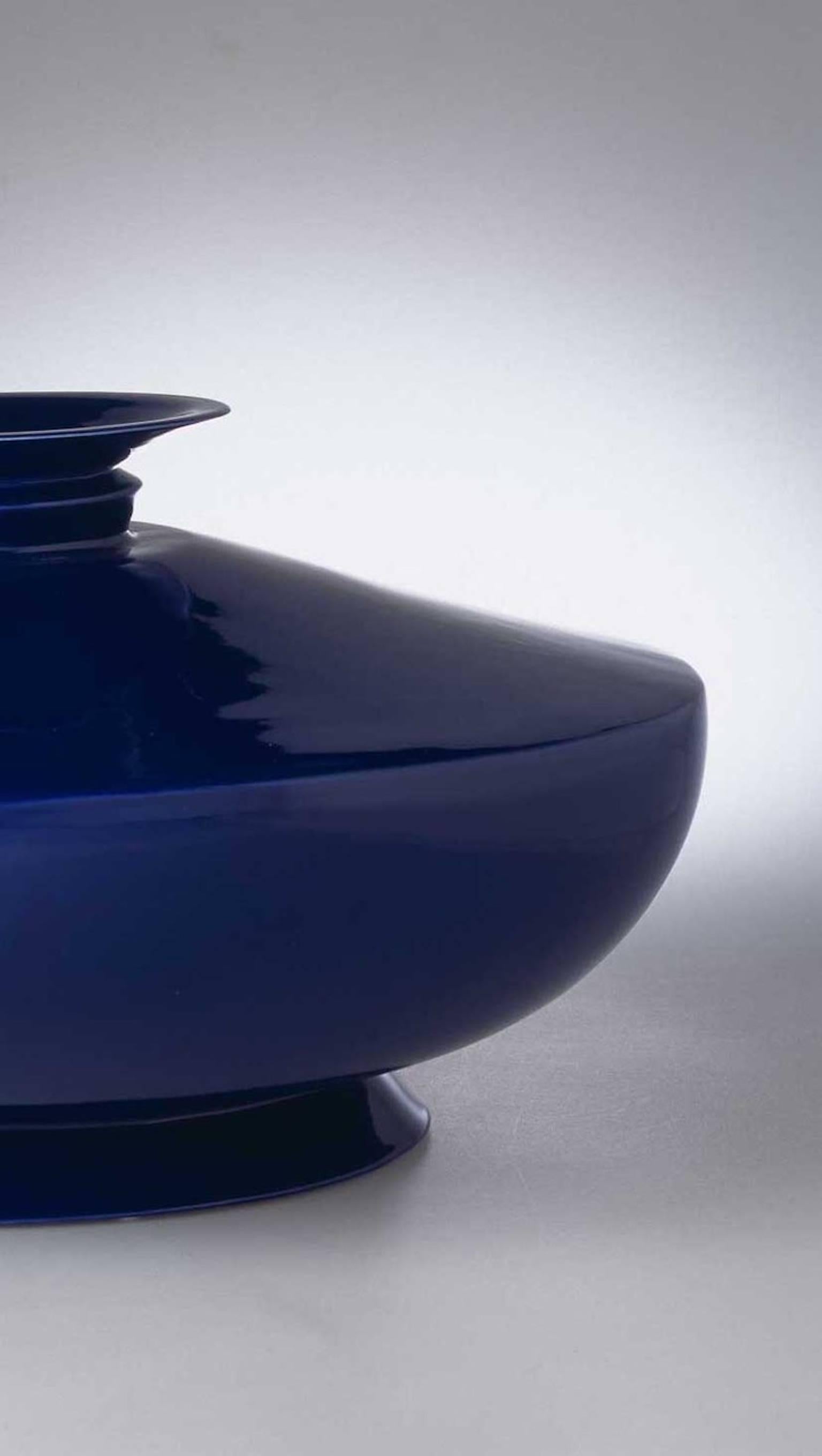 Keramikvase, Modell Nara, Modell von Sergio Asti für Superego Editions (Moderne) im Angebot