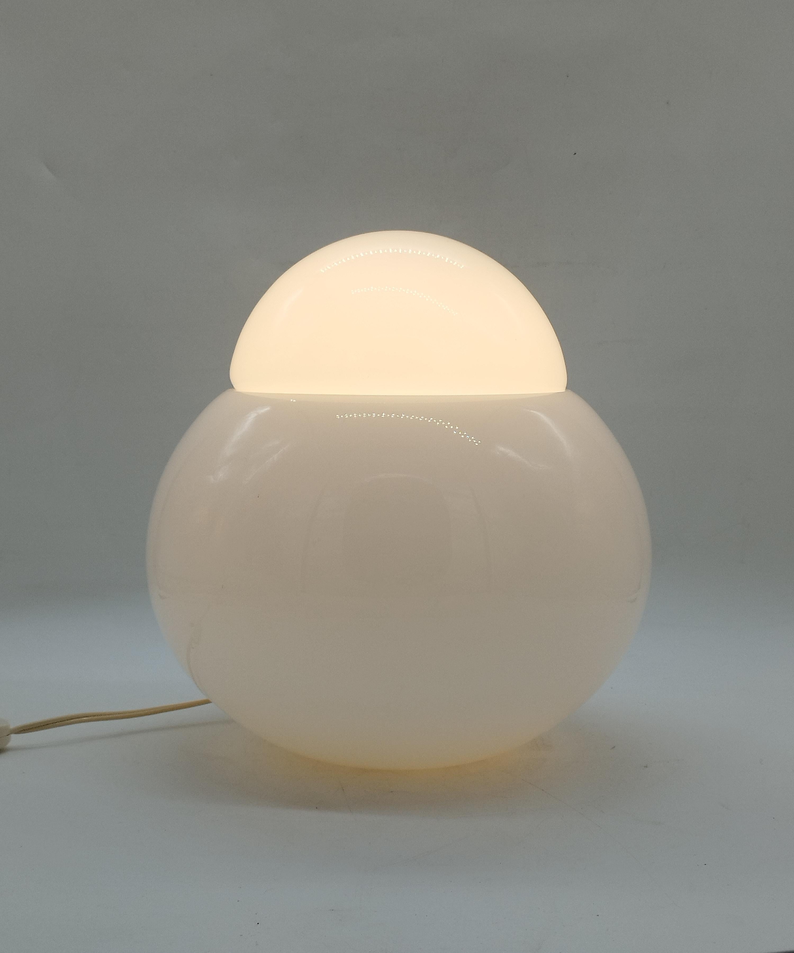 Medium Tischlampe „Daruma“ von Sergio Asti für Artemide, Italien, 1970er Jahre (Ende des 20. Jahrhunderts) im Angebot