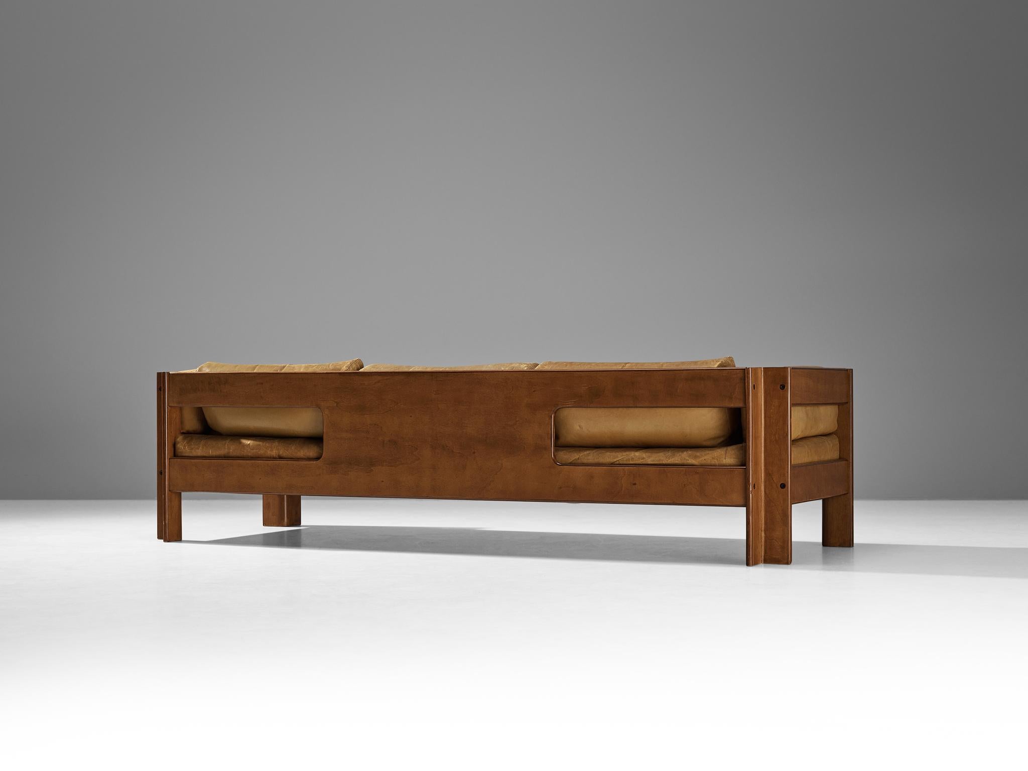 Mid-20th Century Sergio Asti for Poltronova 'Zelda' Sofa in Walnut and Leather  For Sale