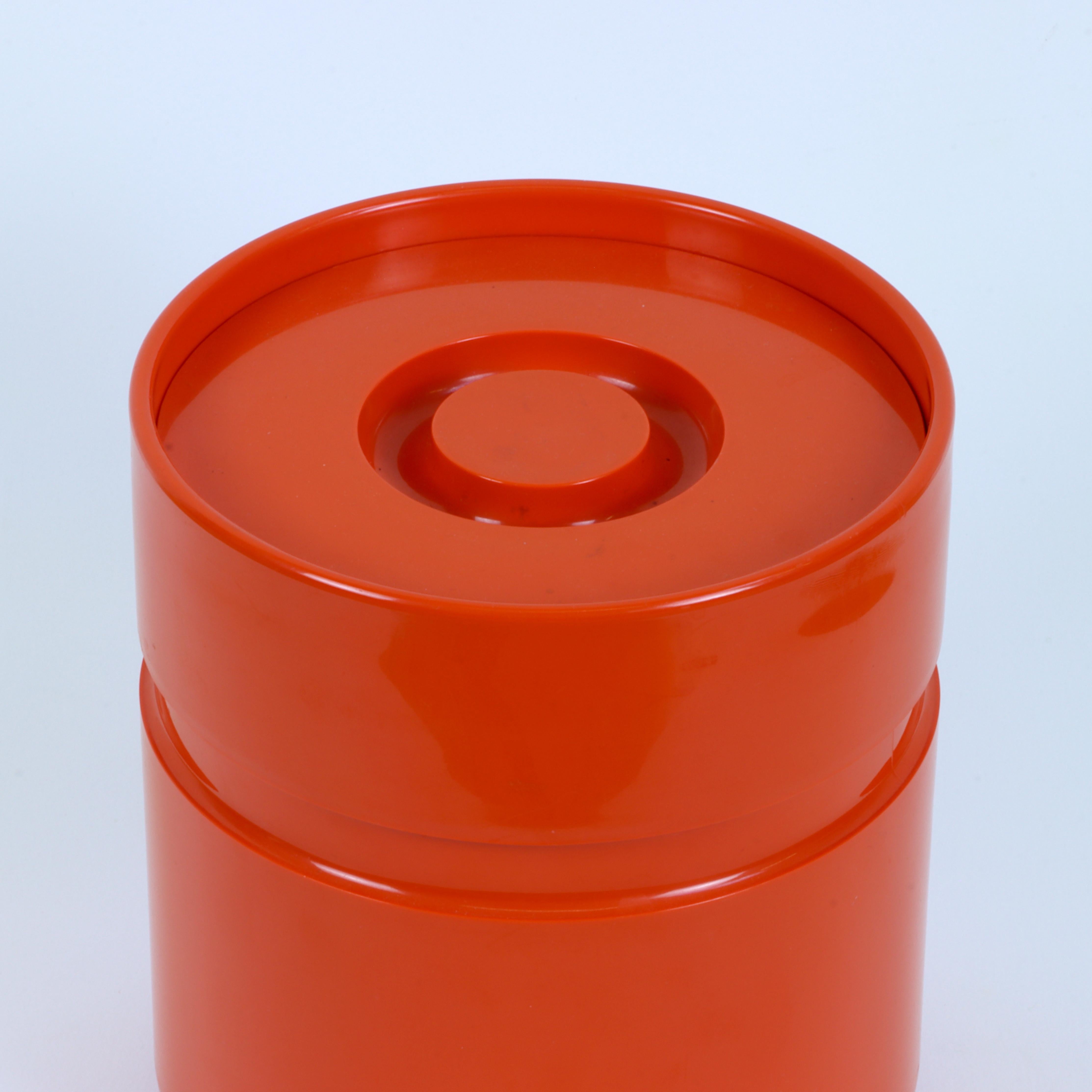Italian Sergio Asti Ice Bucket for Heller For Sale