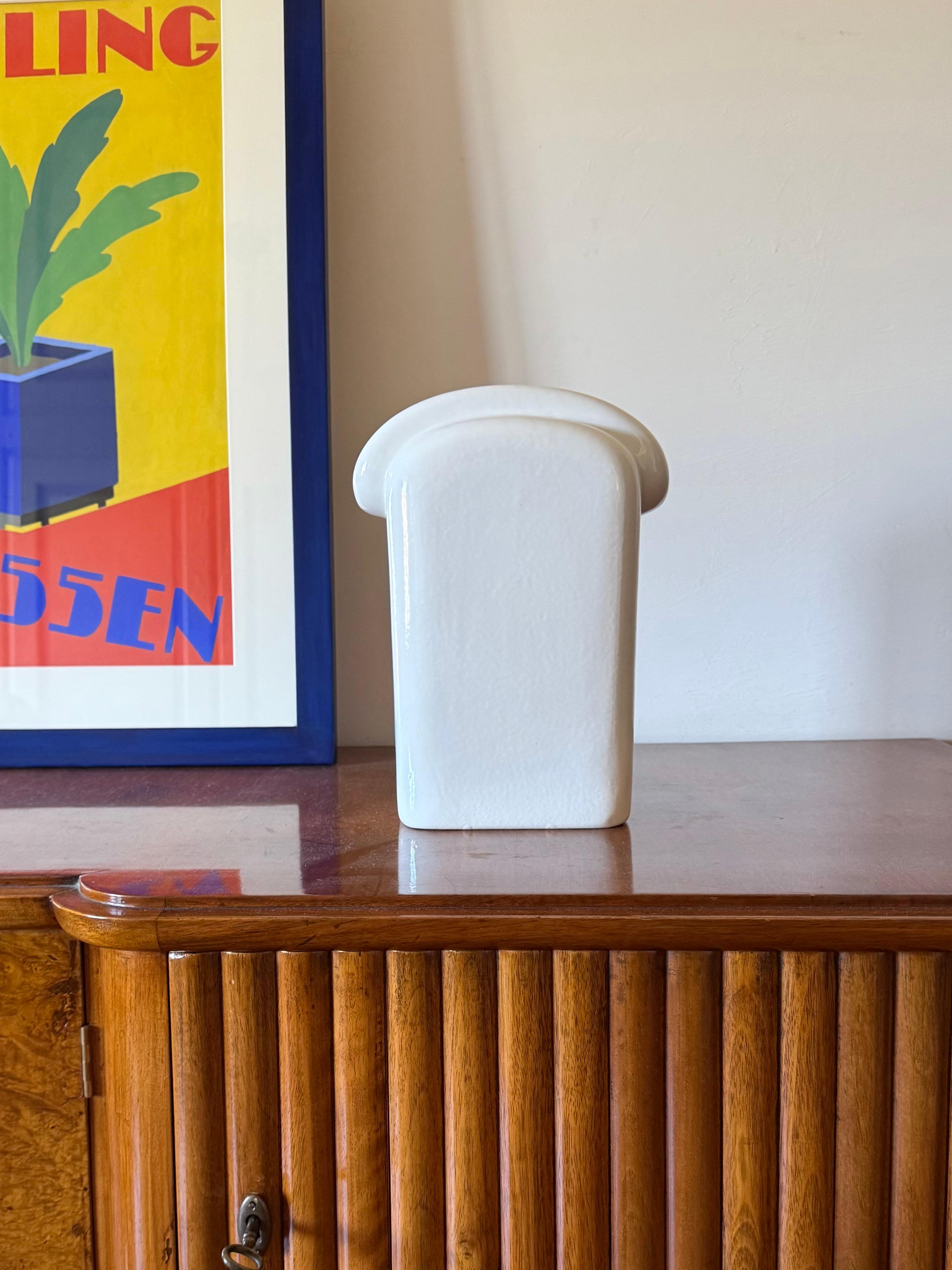 Modern Sergio Asti, modern ceramic vase, Gabbianelli Italy ca. 1970 For Sale