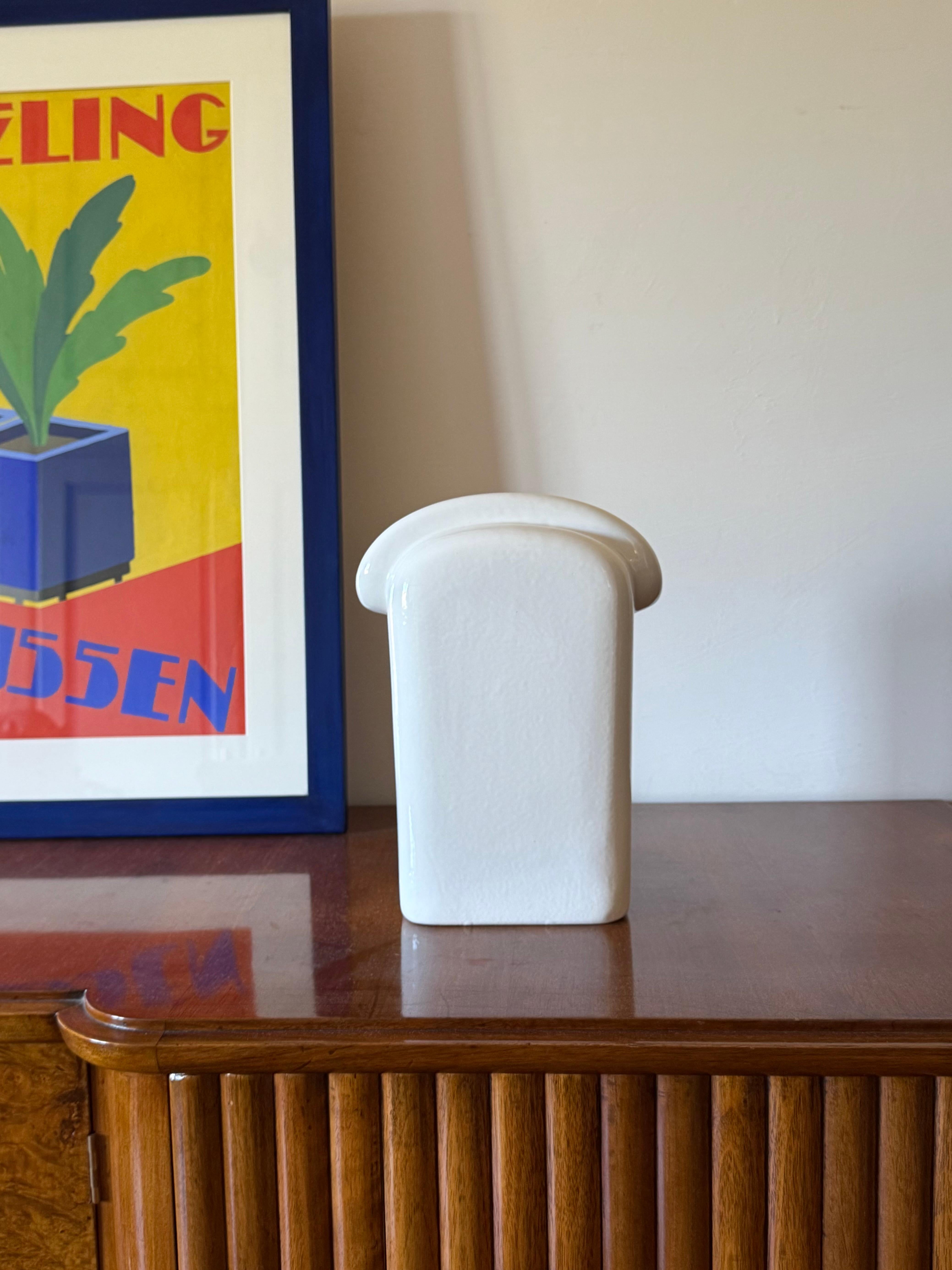Italian Sergio Asti, modern ceramic vase, Gabbianelli Italy ca. 1970 For Sale