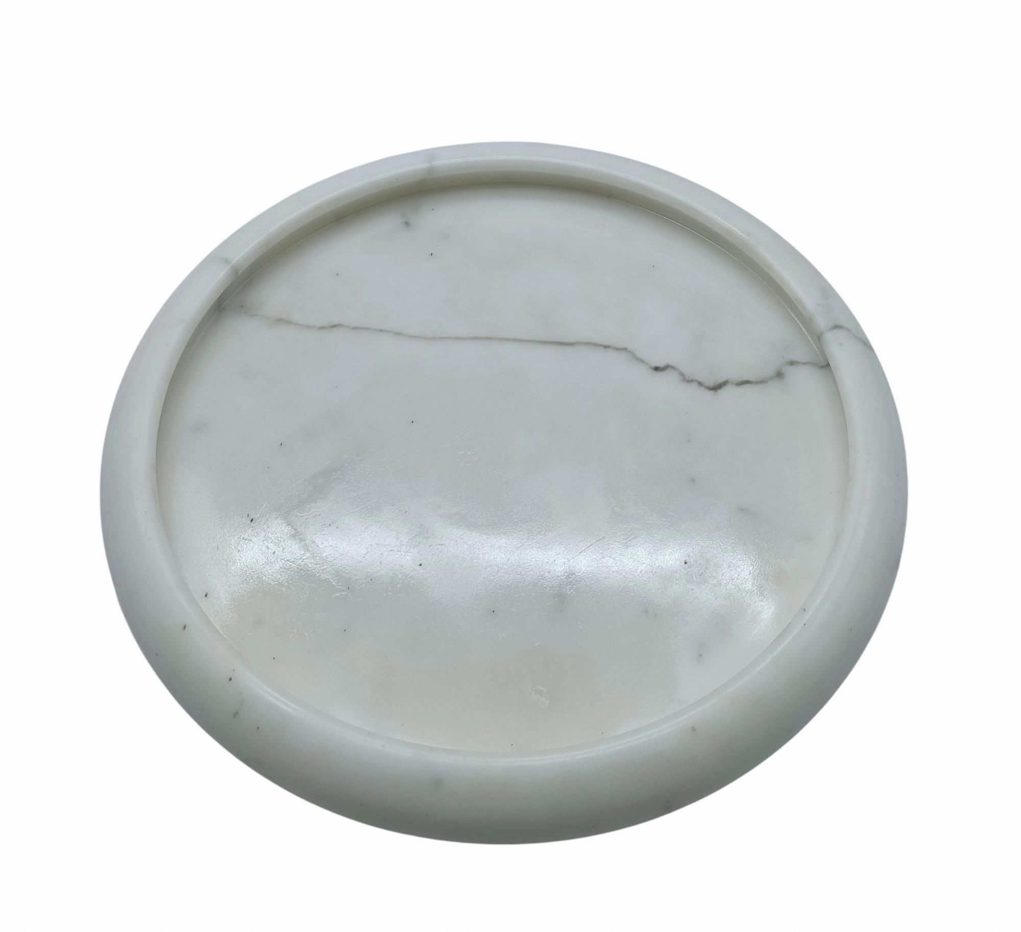 Sergio Asti für Up&Up Tafelaufsatz aus weißem Carrara-Marmor, Italien 1970er Jahre (Moderne der Mitte des Jahrhunderts) im Angebot