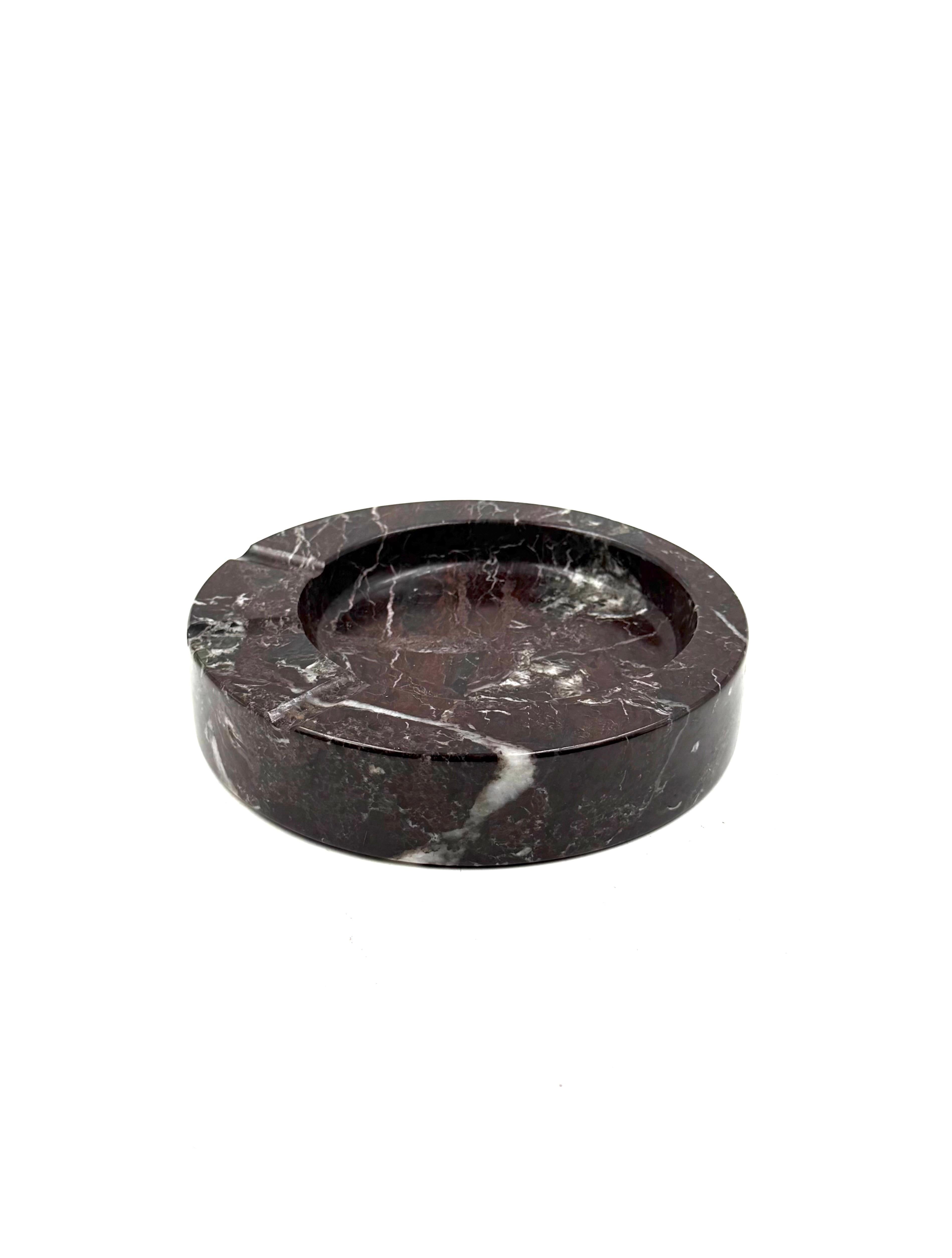Sergio Asti, cenicero de mármol rojo Levanto, UP&UP Carrara Italia, 1970s en venta 6