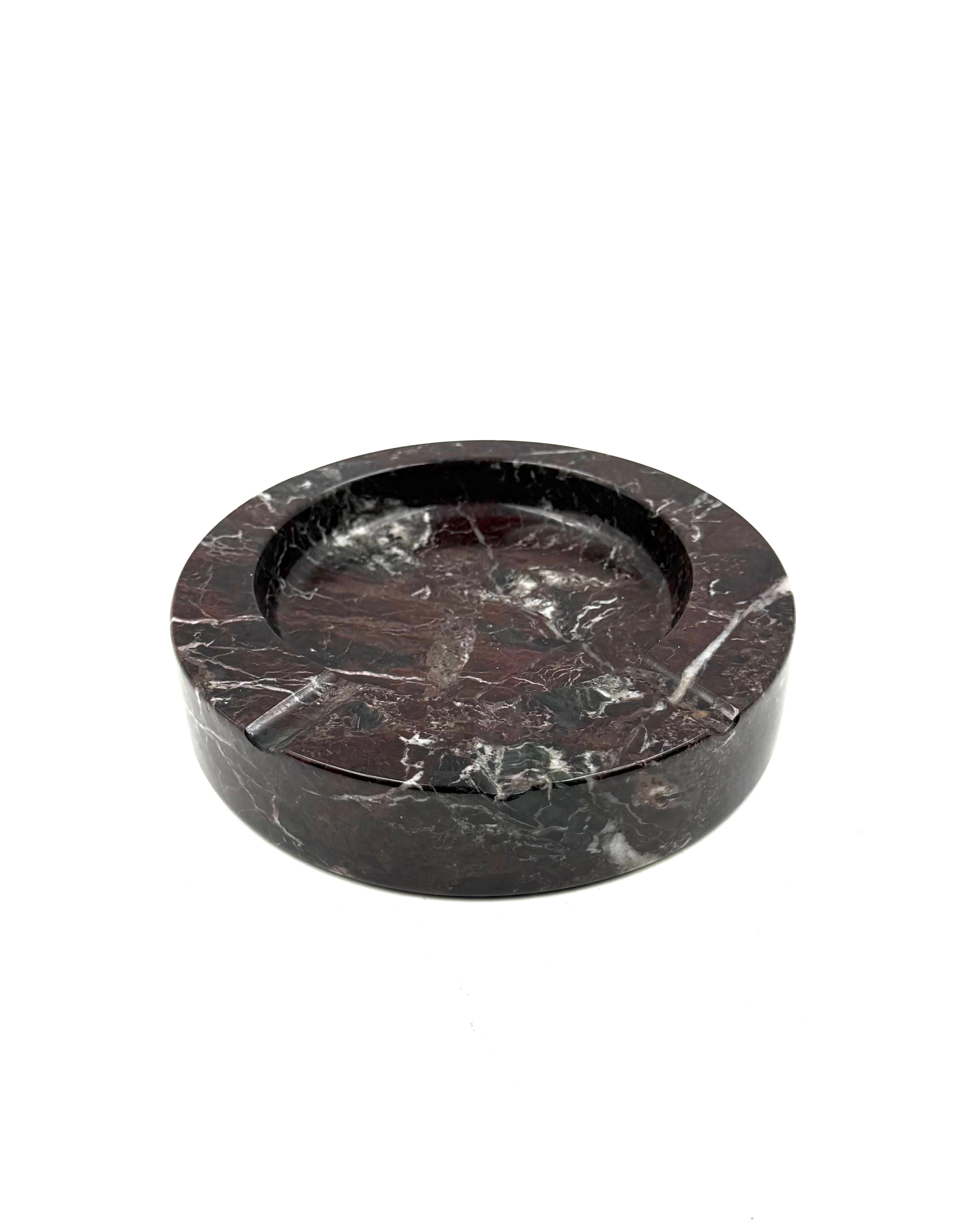 Sergio Asti, cenicero de mármol rojo Levanto, UP&UP Carrara Italia, 1970s en venta 2