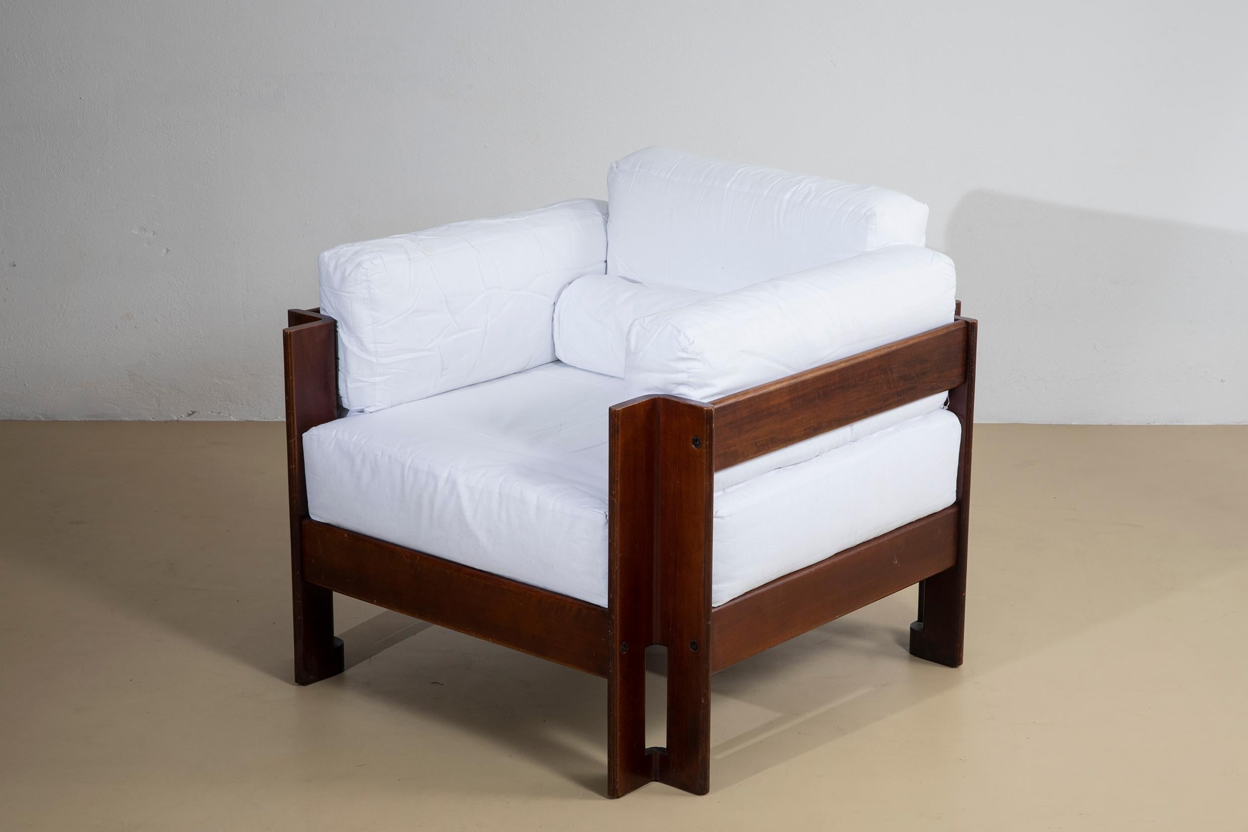 Set of two 'Zelda' Armchairs , designed by Sergio Asti for Poltronova in 1962. This is the first model produced by Poltronova. The upholstery cover is absent, as is visible in the photo there is only padding. The wooden frame is in good condition