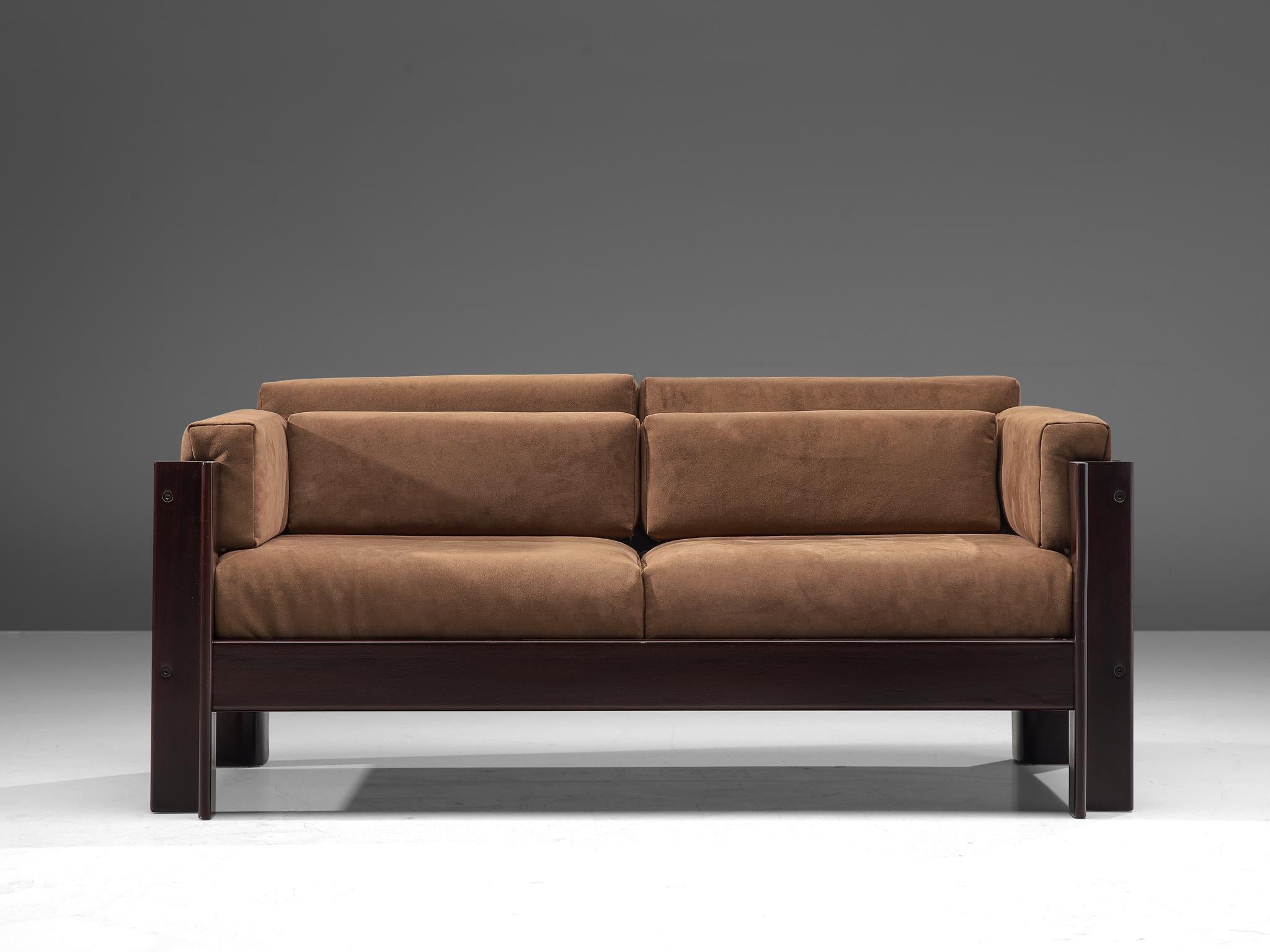 Sergio Asti for Poltronova, 'Zelda' sofa, fabric and darkened wood, Italy, 1962. 

Beautiful settee sofa designed by Sergio Asti for Poltronova. The sofa is made with a dark wooden frame and the cushions are upholstered in taupe colored fabric.