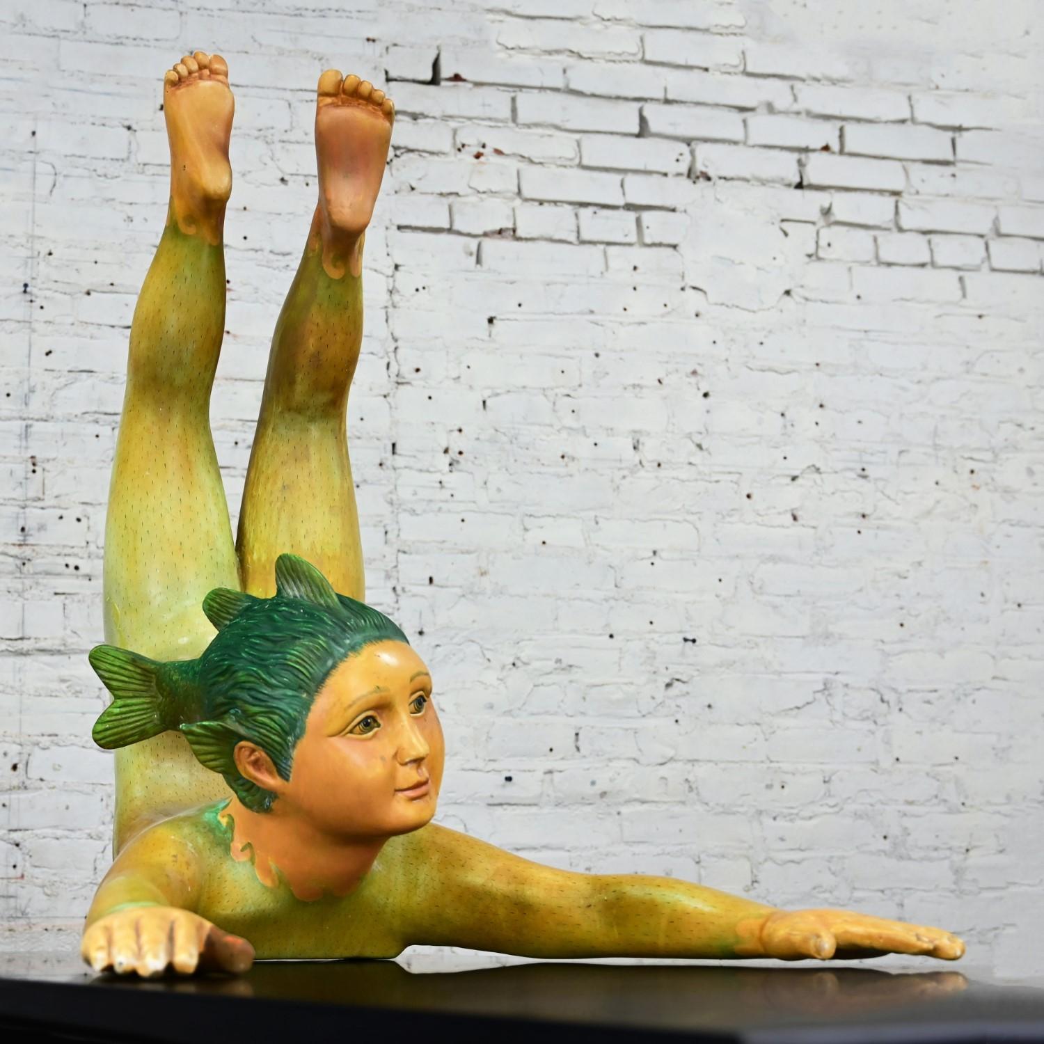 Moderno Sergio Bustamante Serie Fish Boy Fantasia Figurale Grande Scultura Dipinta a Mano in vendita
