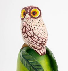 Sergio Bustamante, sculpture en céramique peinte à la main représentant un hibou en forme de poire, 1984
