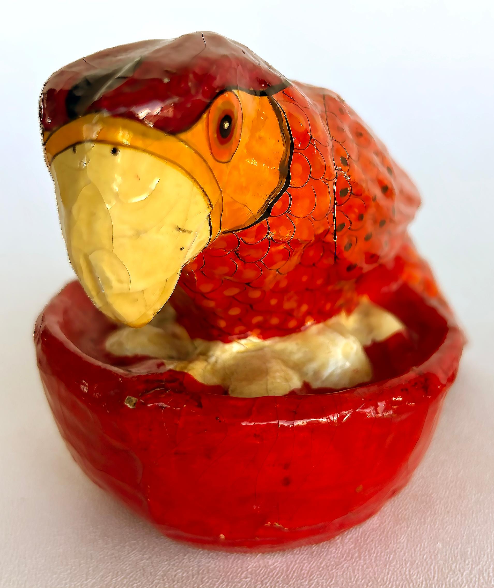 Sergio Bustamante Esculturas de papel maché,  Pájaro, loro en huevos y nidos en venta 4