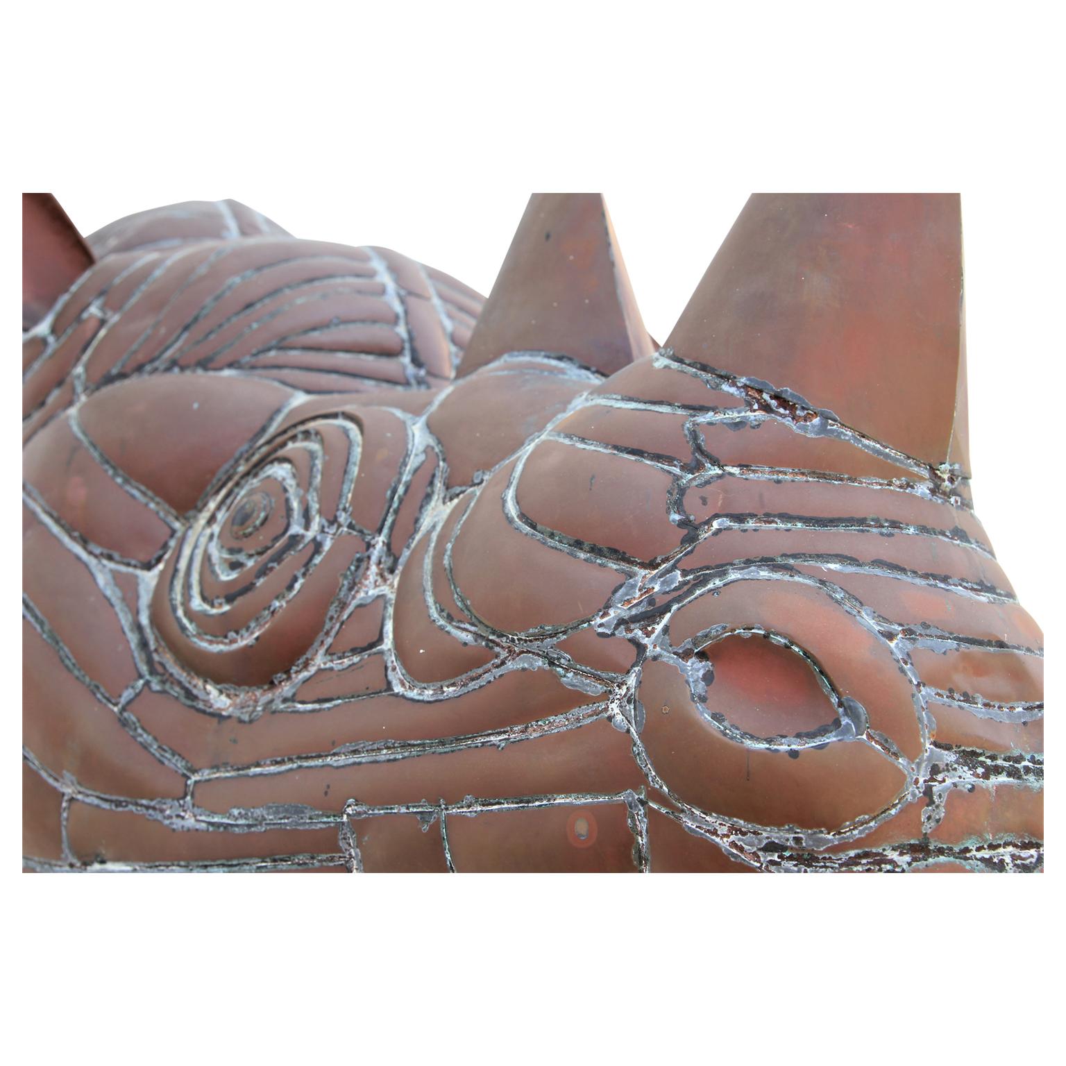 Sculpture moderne abstraite en métal - Tête de rhinoïde en vente 4