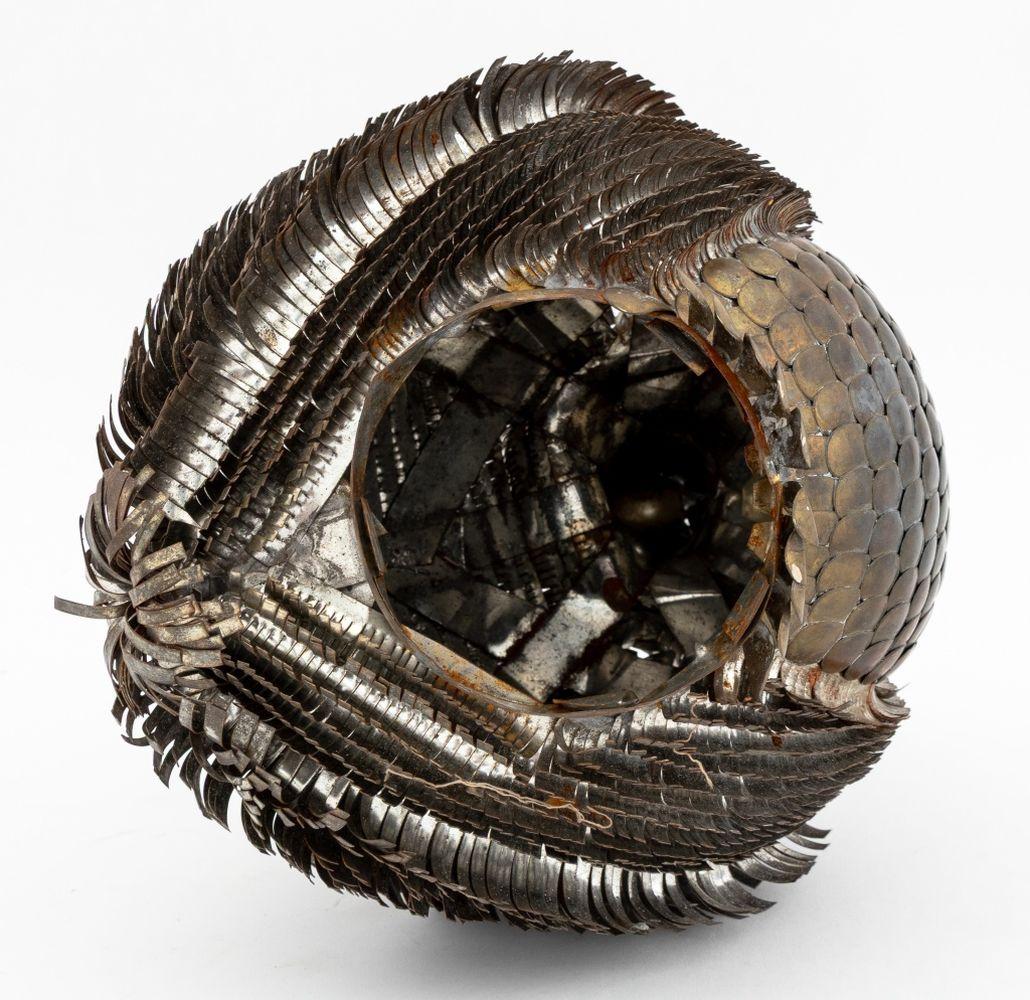 Sculpture en métal découpé de style Sergio Bustamante en vente 2