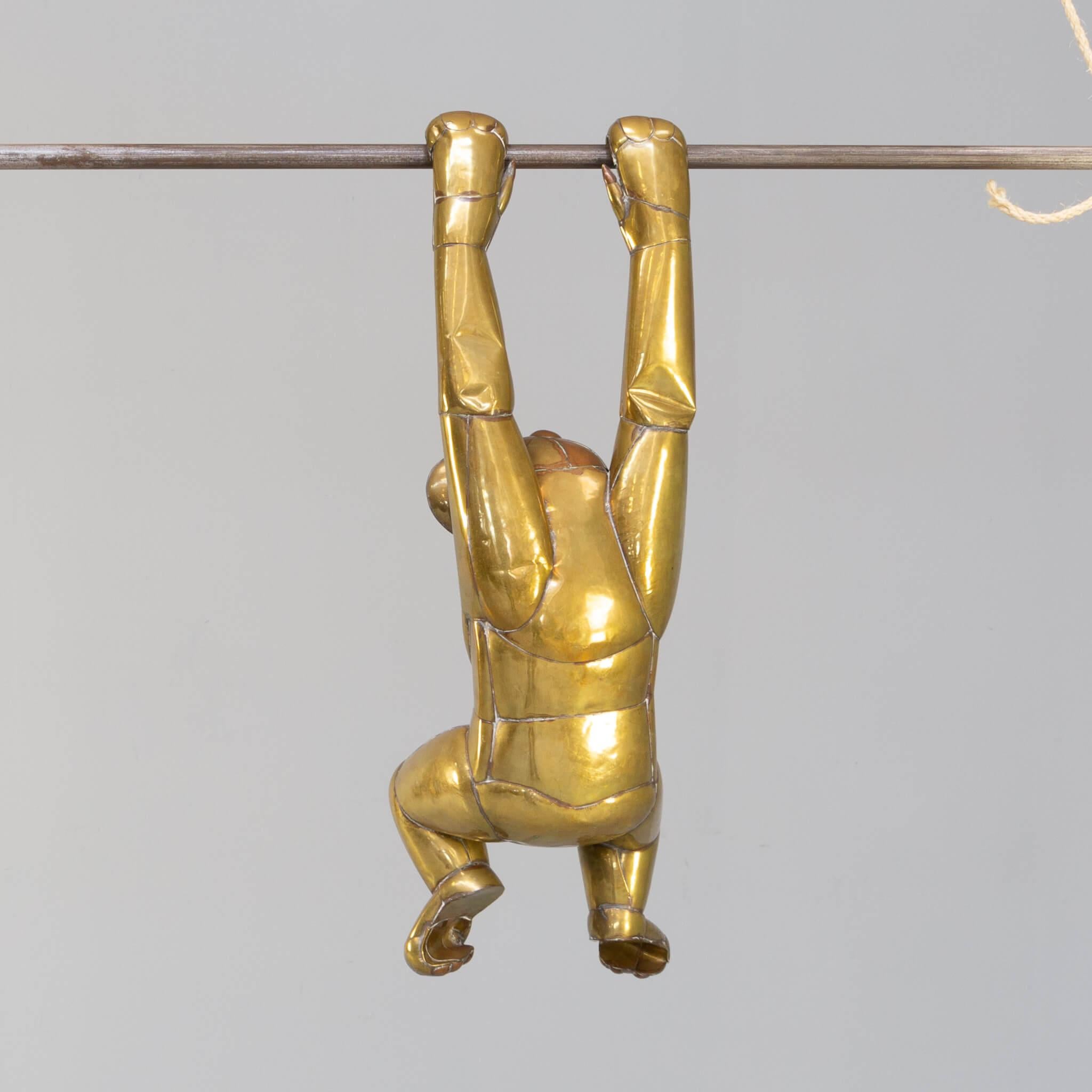 Sergio Bustamente ‘Hanging Monkey’ Sculpture In Fair Condition In Amstelveen, Noord