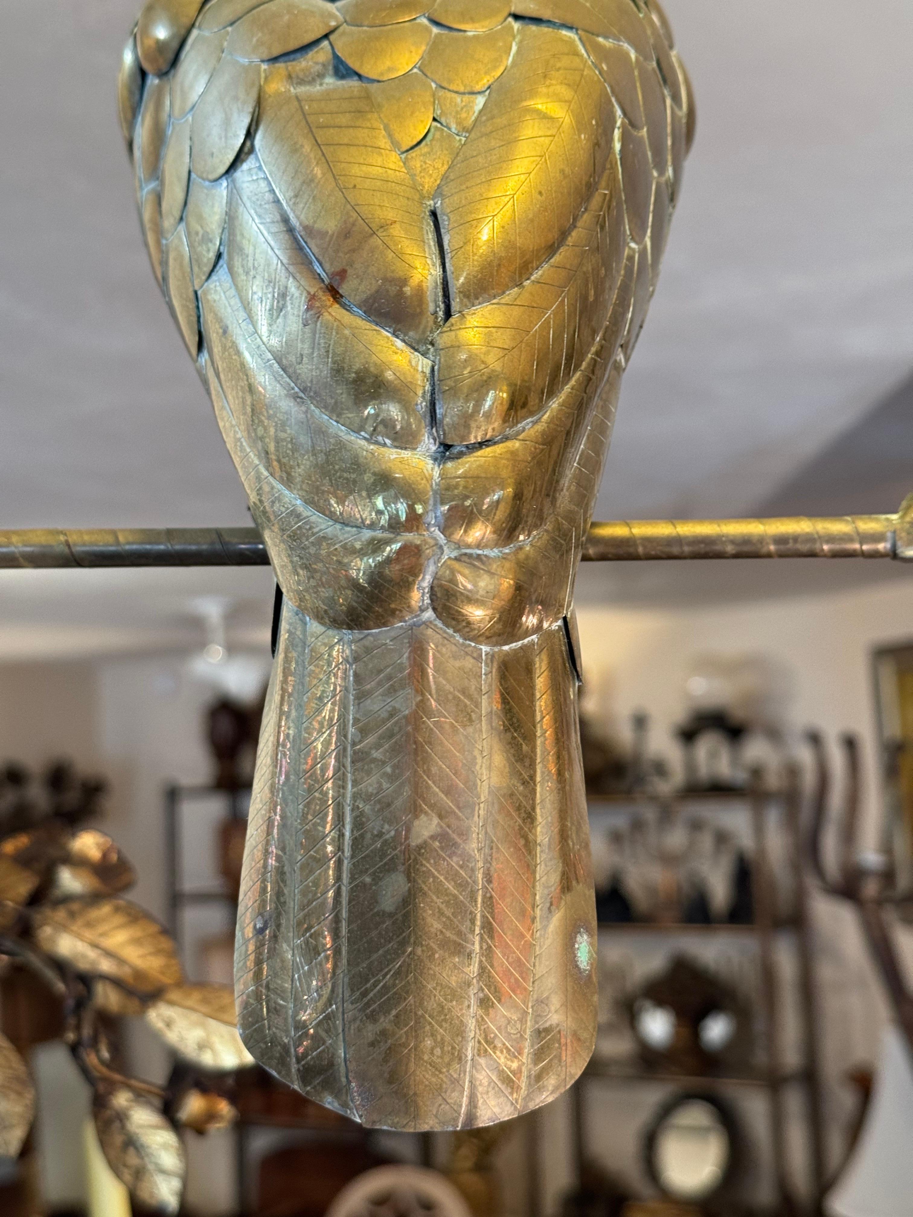 Sculpture suspendue Cockatoo en métal mélangé Sergio Bustamente en vente 5