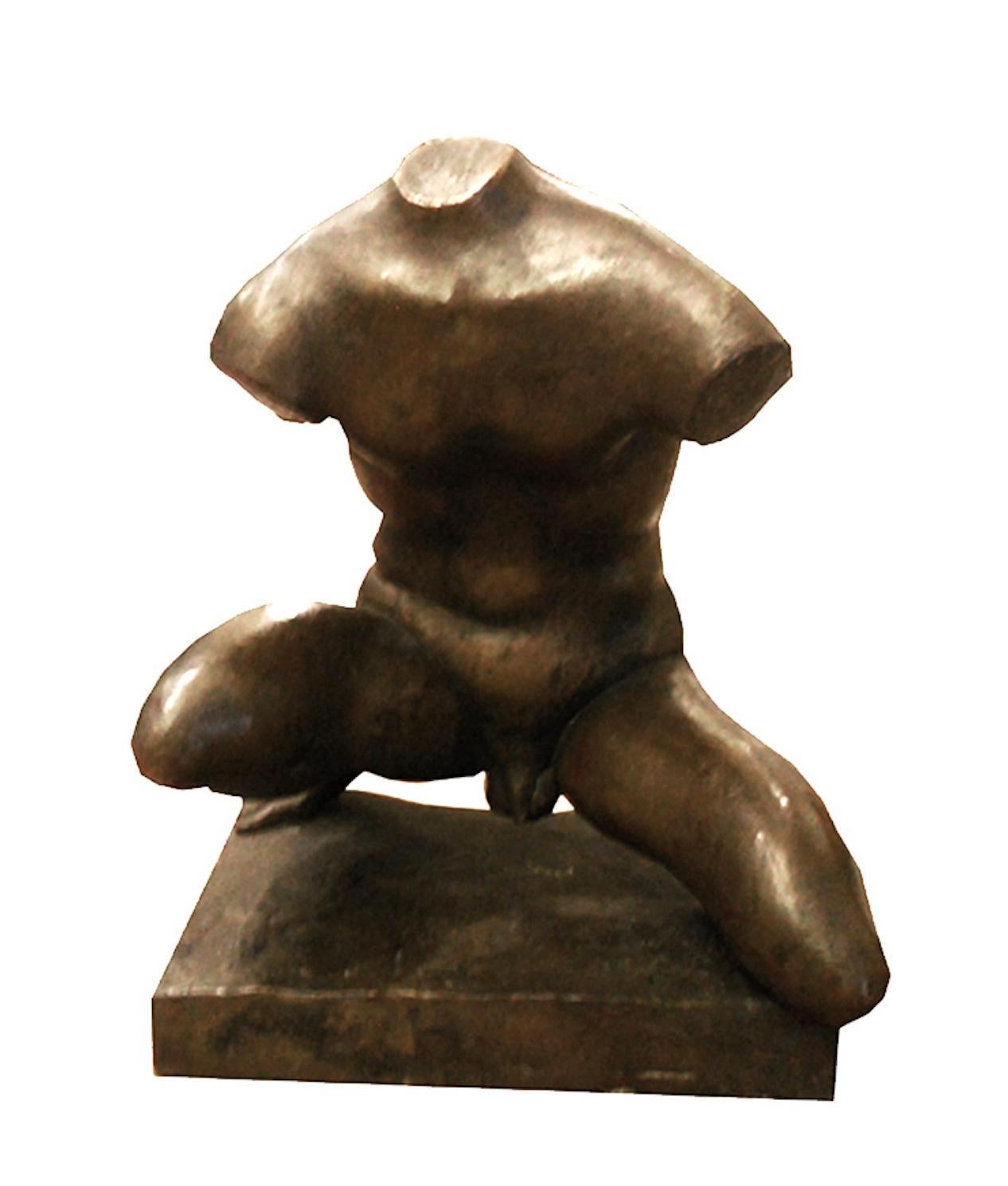 This bust is very interested for the dimension.
BRONZE SCULPTUR DEPICTING A BUST OF A BOY (1964).
WORK OF CARLO CANESTRARI (SASSOFERRATO 1922 - ROME 1988).
It is published on: 