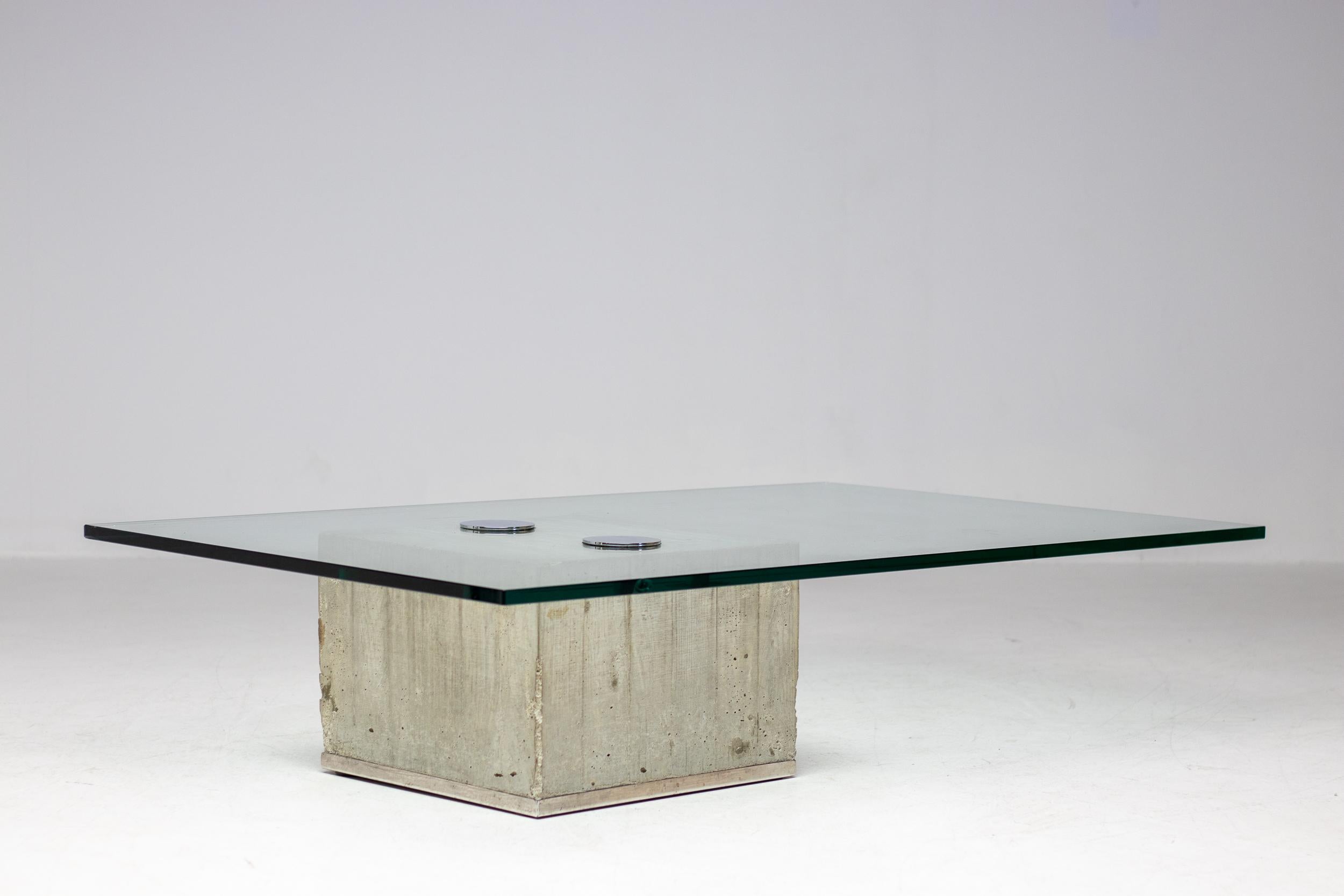 Sergio & Giorgio Saporiti 'Sapo' Coffee Table in Concrete and Glass 5