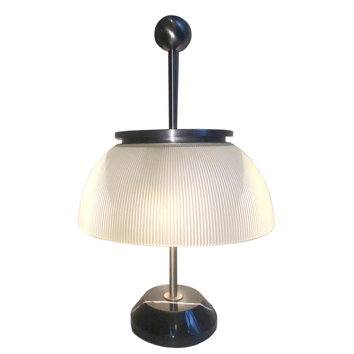 Sergio Mazza alfa lamp Artemide In Excellent Condition For Sale In Grenoble, FR