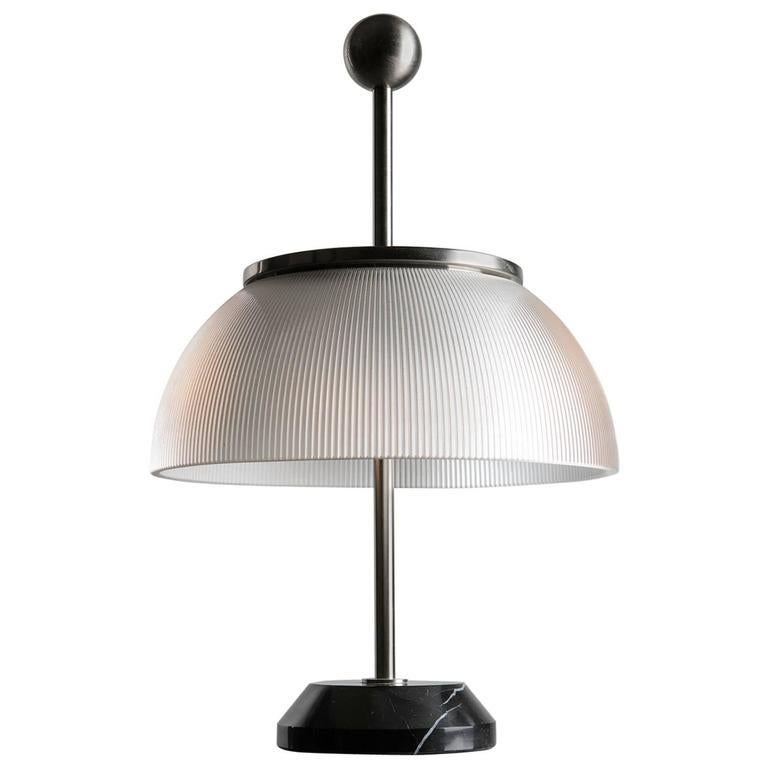 Sergio Mazza, Tischlampe „Alfa“ für Artemide (Italienisch) im Angebot