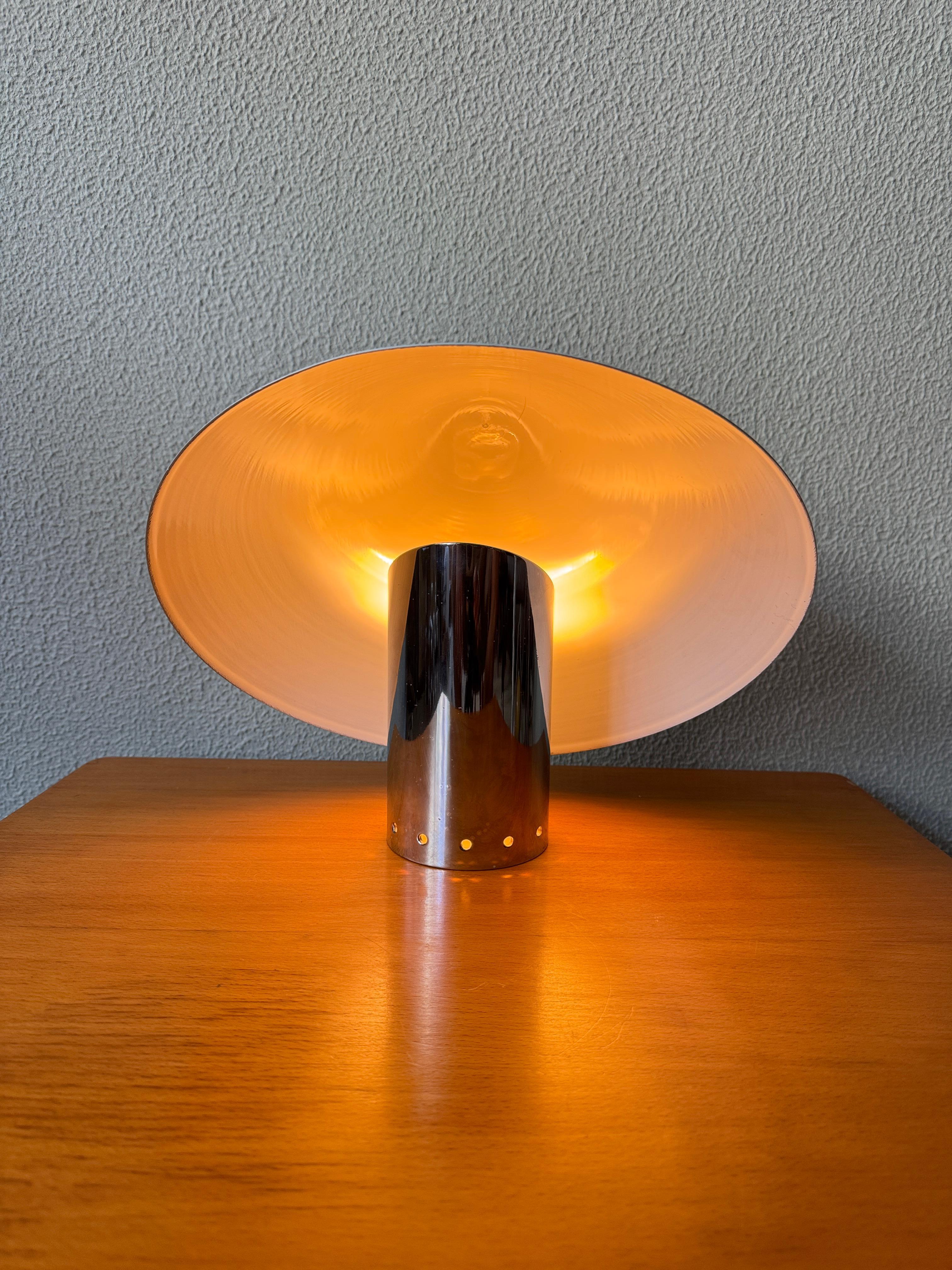 Sergio Mazza Chioccio Weiß Aluminium Chrom Tischlampe Quattrifolio 1970er Jahre Italien (Moderne der Mitte des Jahrhunderts) im Angebot