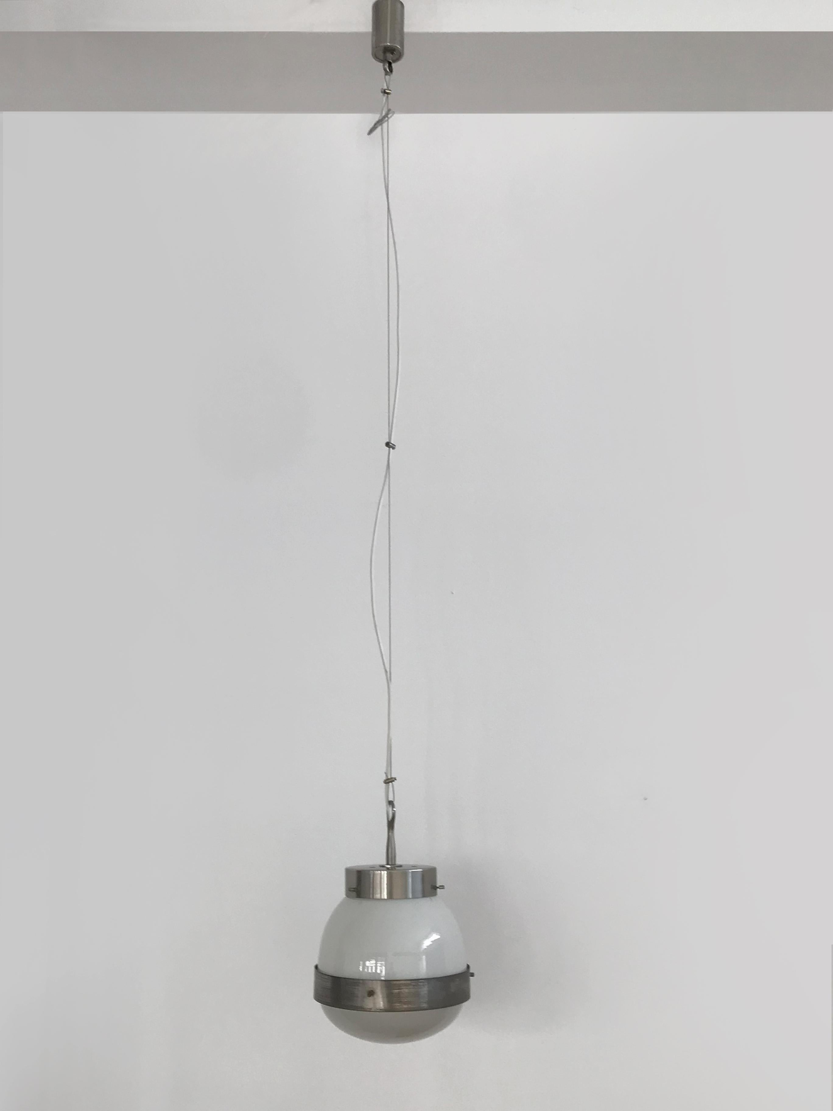 Italian Sergio Mazza pour Artemide, lampe à suspension Delta, Italie, milieu du siècle dernier, années 1960 en vente