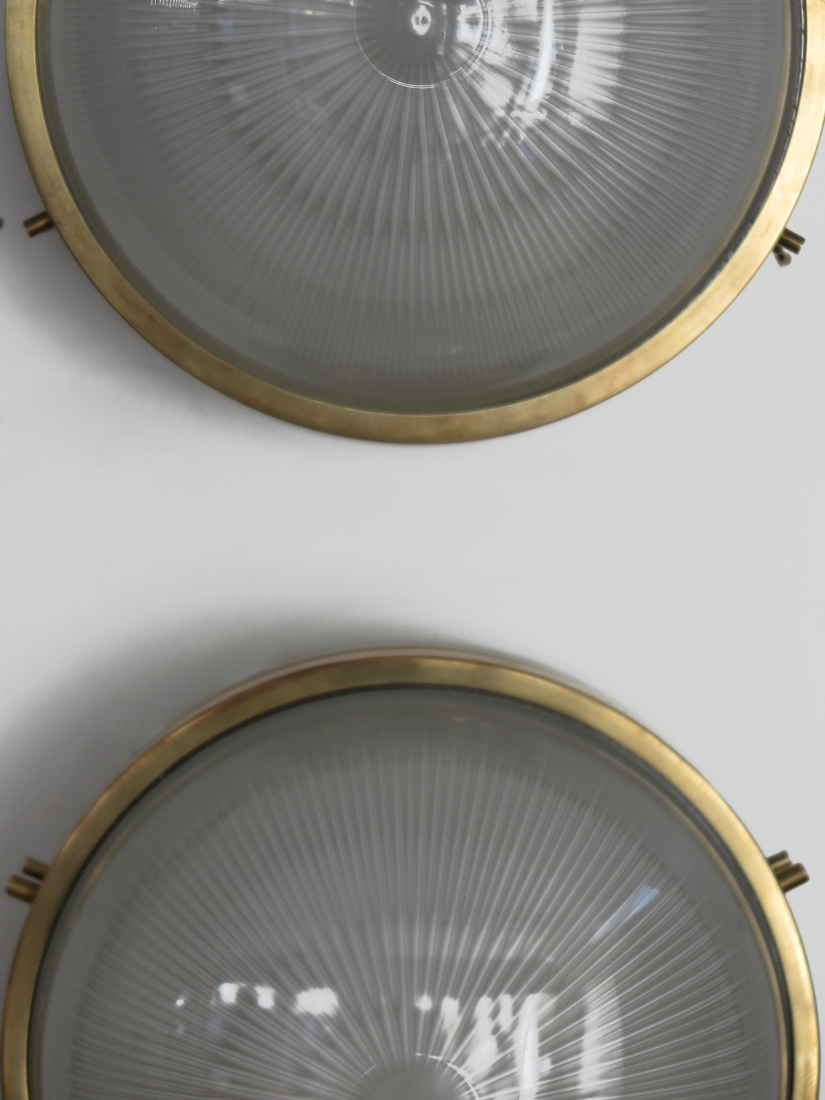 Sergio Mazza per Artemide Applique in vetro d'ottone del Medioevo Model No. 1960 in vendita 3