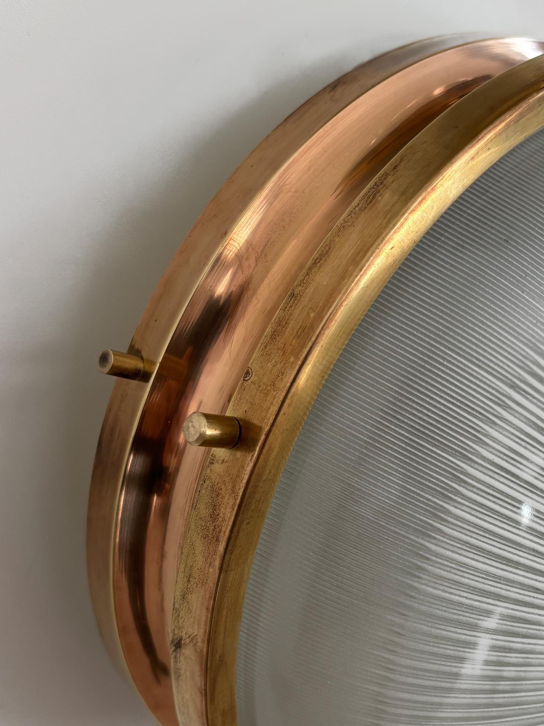 Sergio Mazza per Artemide Applique in vetro d'ottone del Medioevo Model No. 1960 in vendita 4