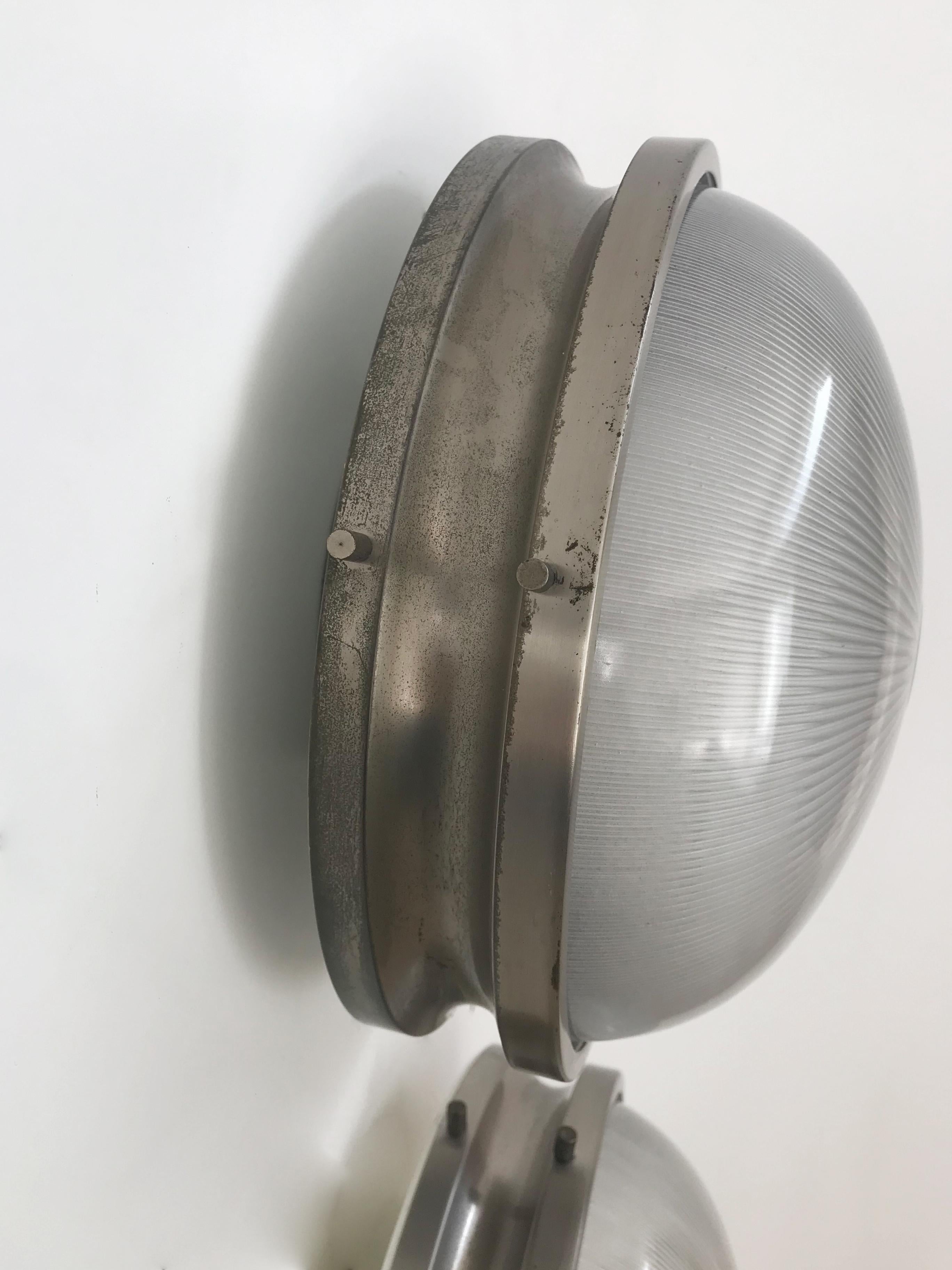 Sergio Mazza for Artemide Midcentury Metal Glass Wall Lamps Sigma Model  1960s For Sale 4