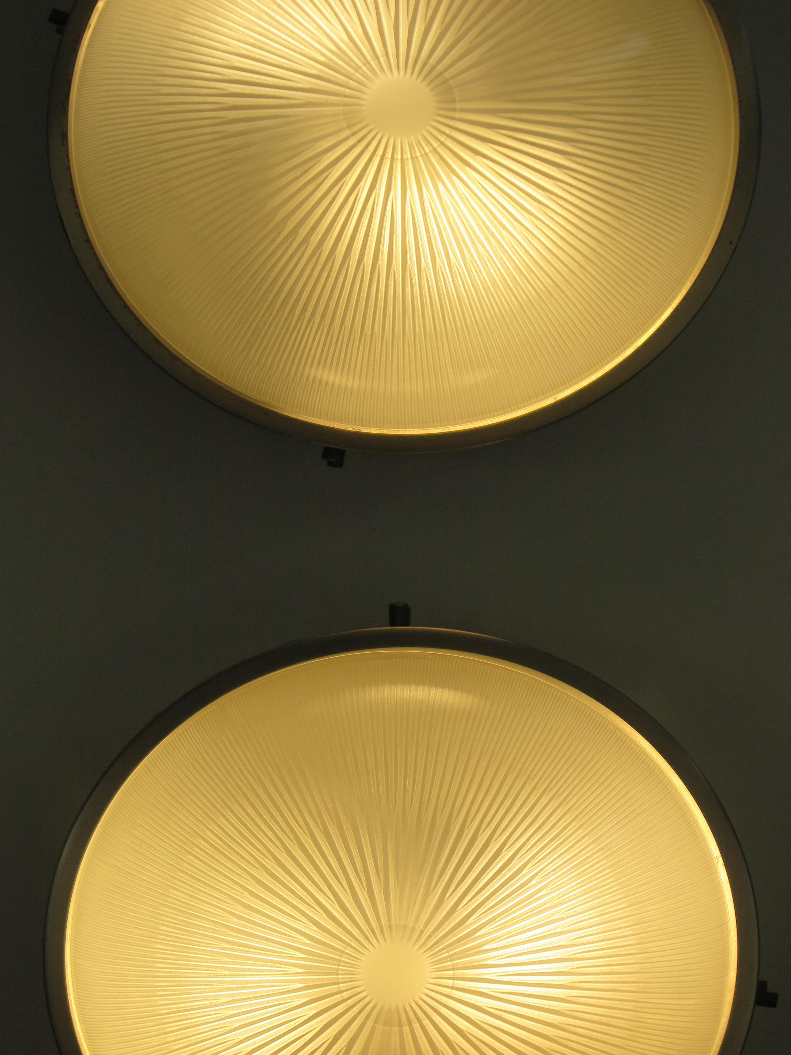 Sergio Mazza for Artemide Midcentury Metal Glass Wall Lamps Sigma Model  1960s In Good Condition For Sale In Reggio Emilia, IT