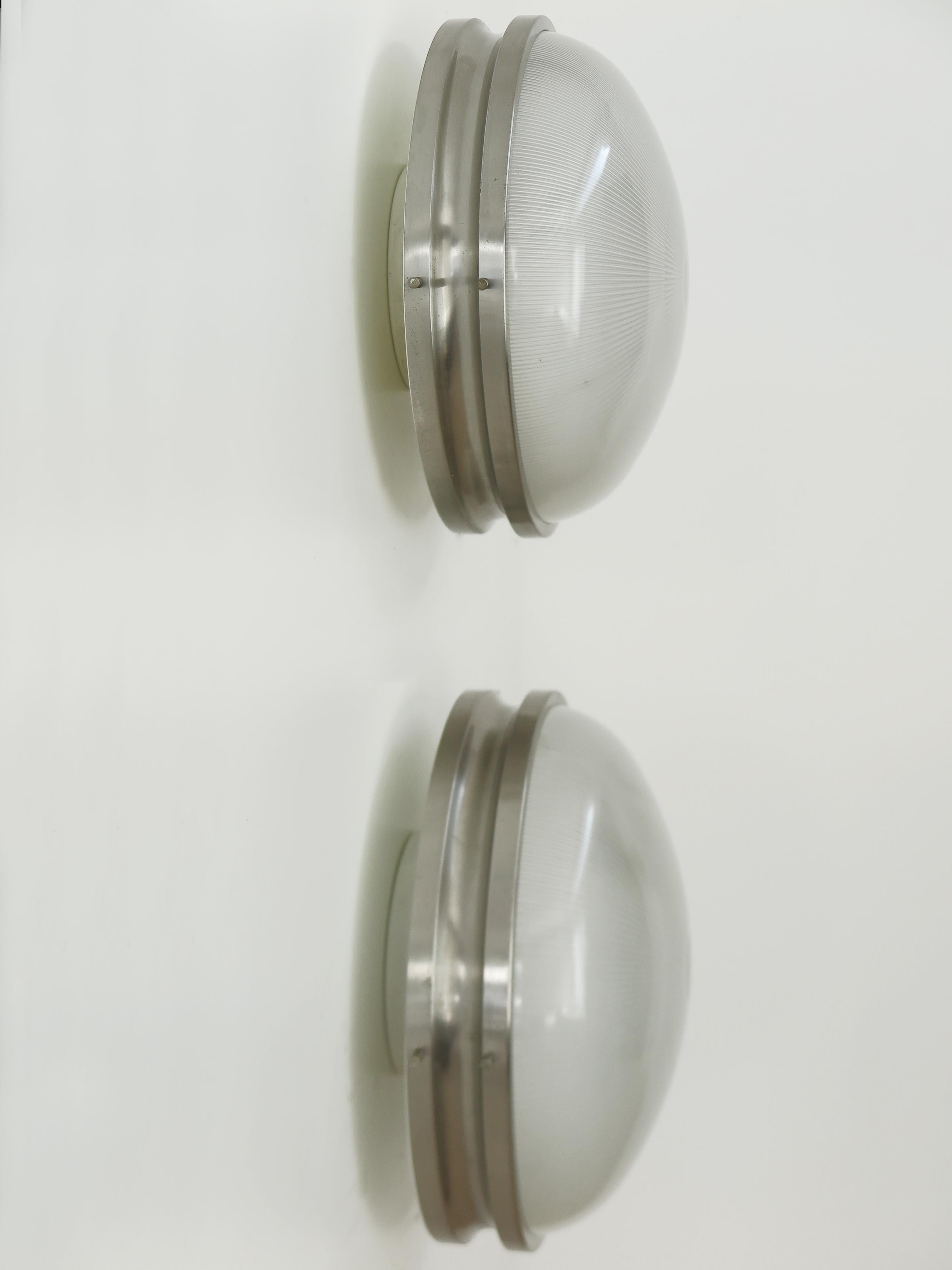 Metà XX secolo Sergio Mazza per Artemide Lampade da parete in metallo e vetro del Medioevo Sigma Model 1960s