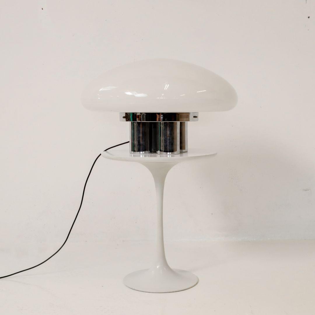 Rare 'Magnolia' table lamp by Sergio Mazza & Giuliana Gramigna for Quattrifolio Design. The Italian design dates back to 1973. This is the (very) large version of the lamp. Resting on the chromed metal base is a mushroom opal glass shade. An