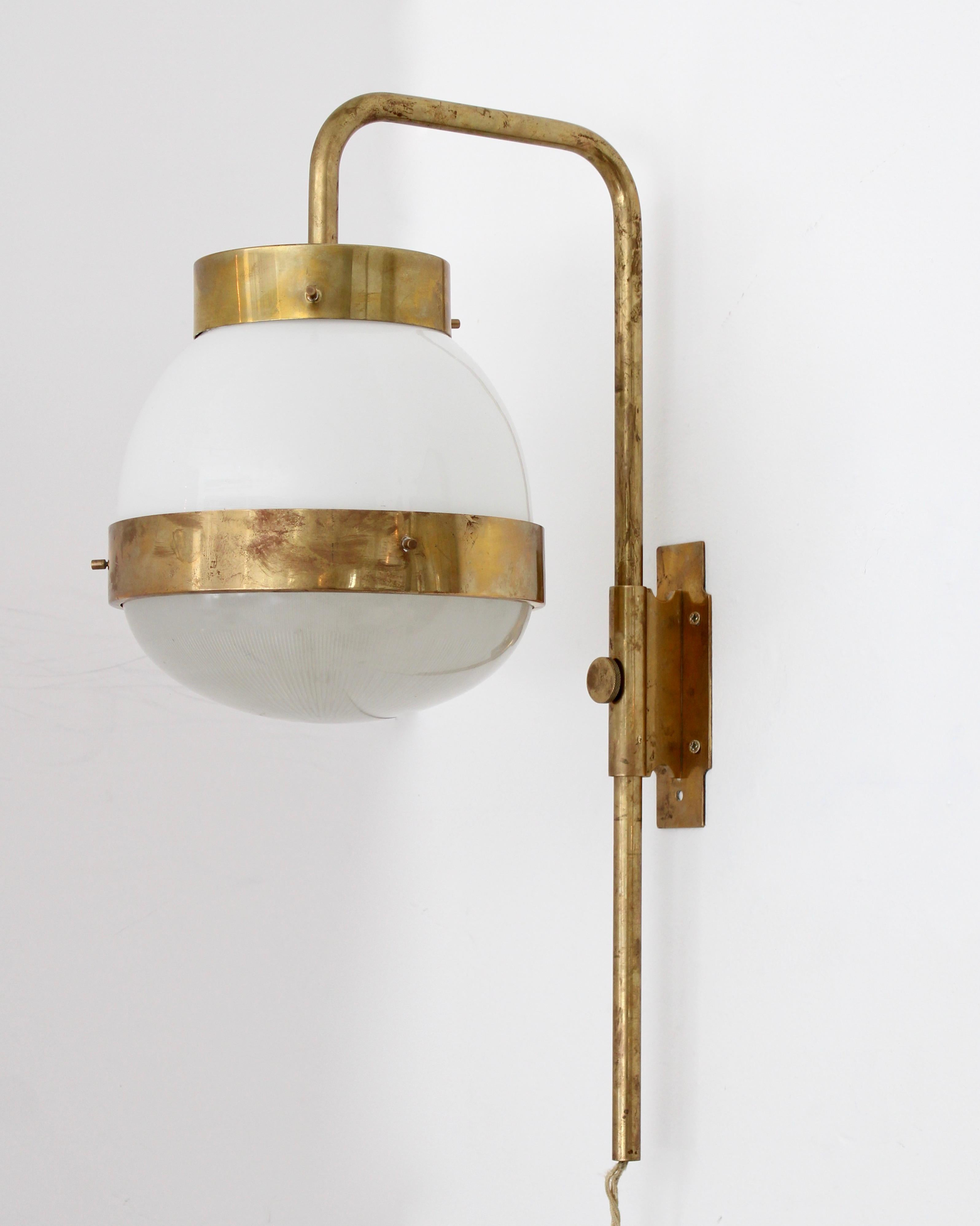 Sergio Mazza Italian Glass and Brass Vintage Delta Sconce by Artemide In Good Condition In Chicago, IL
