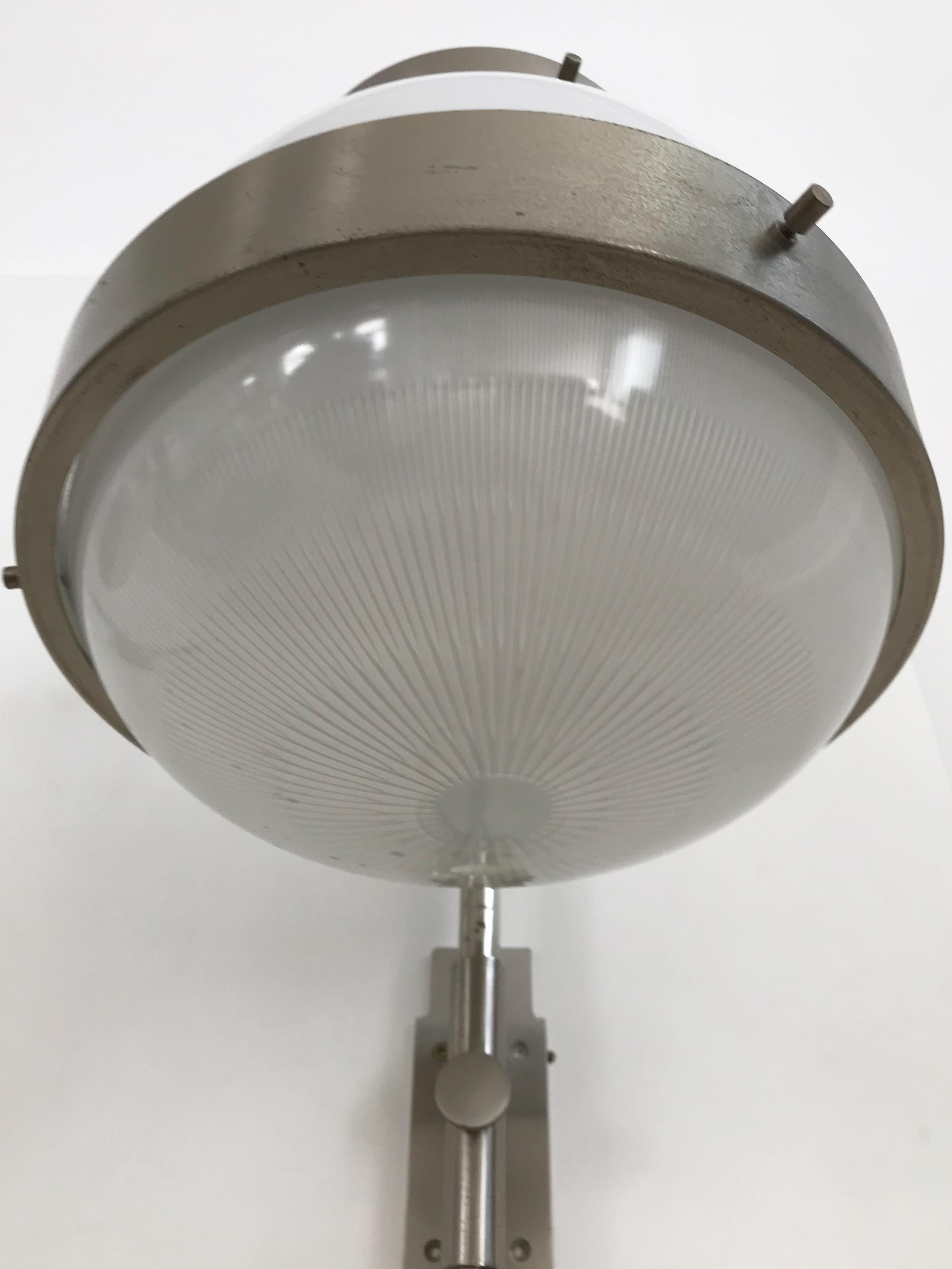 Wandleuchten aus italienischem Metallglas „Delta“ von Sergio Mazza für Artemide, 1960 im Angebot 5