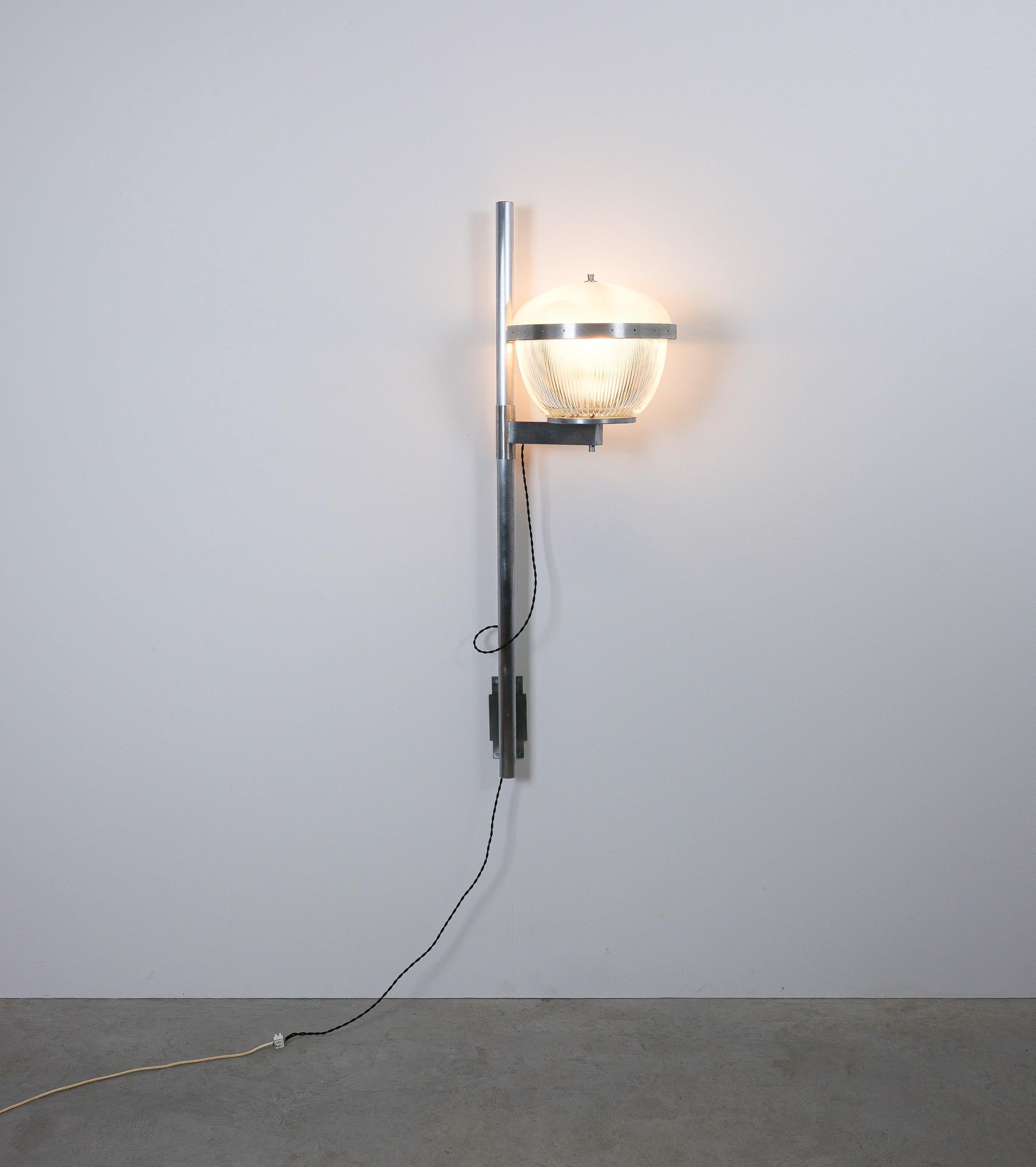 Sergio Mazza Apliques Monumentales Gamma Artemide 8 Piezas, Mediados de Siglo en venta 10