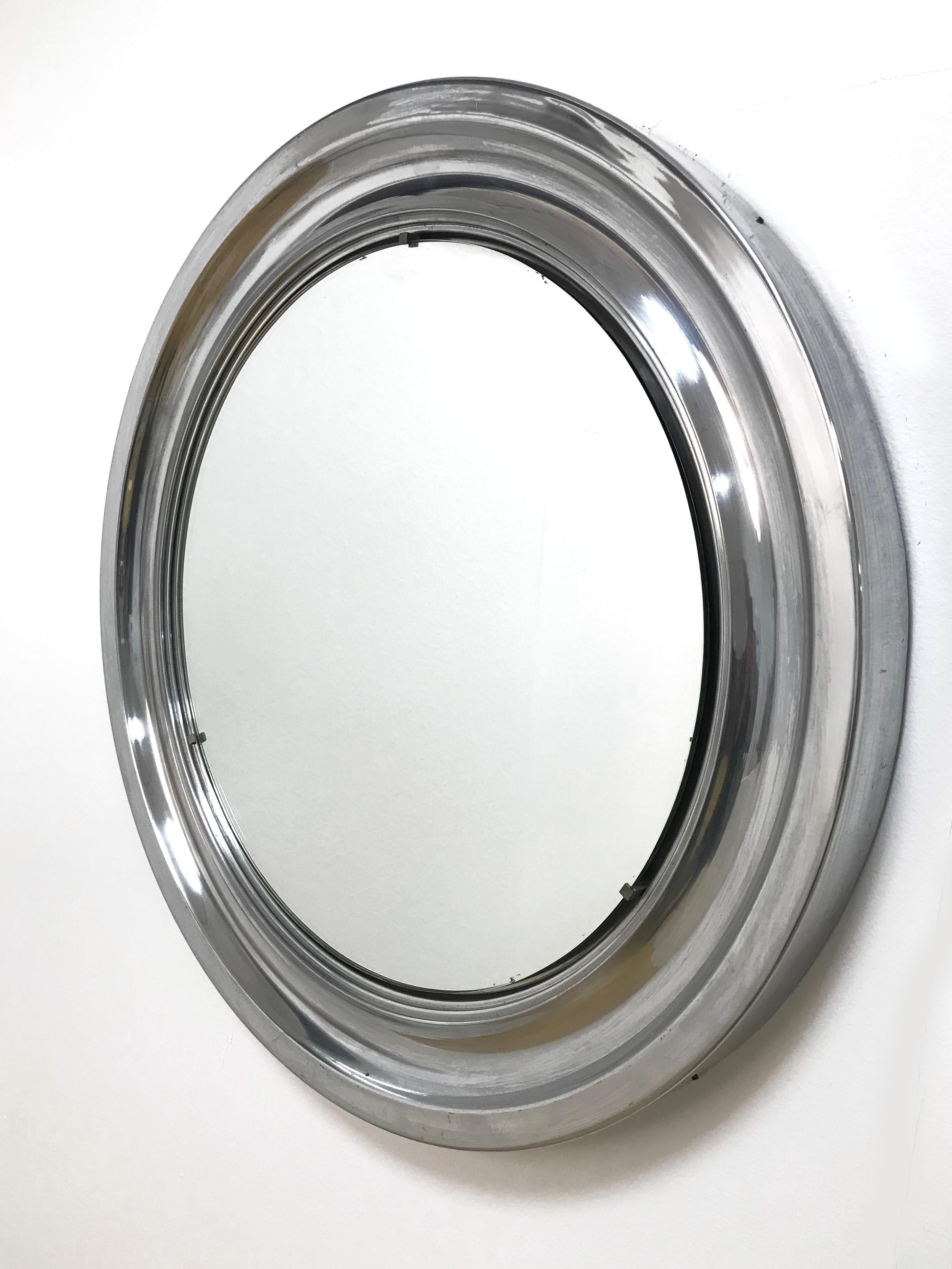 Sergio Mazza Midcentury Aluminum Italian Round Mirror in Artemide Style, 1960s In Good Condition For Sale In Roma, IT