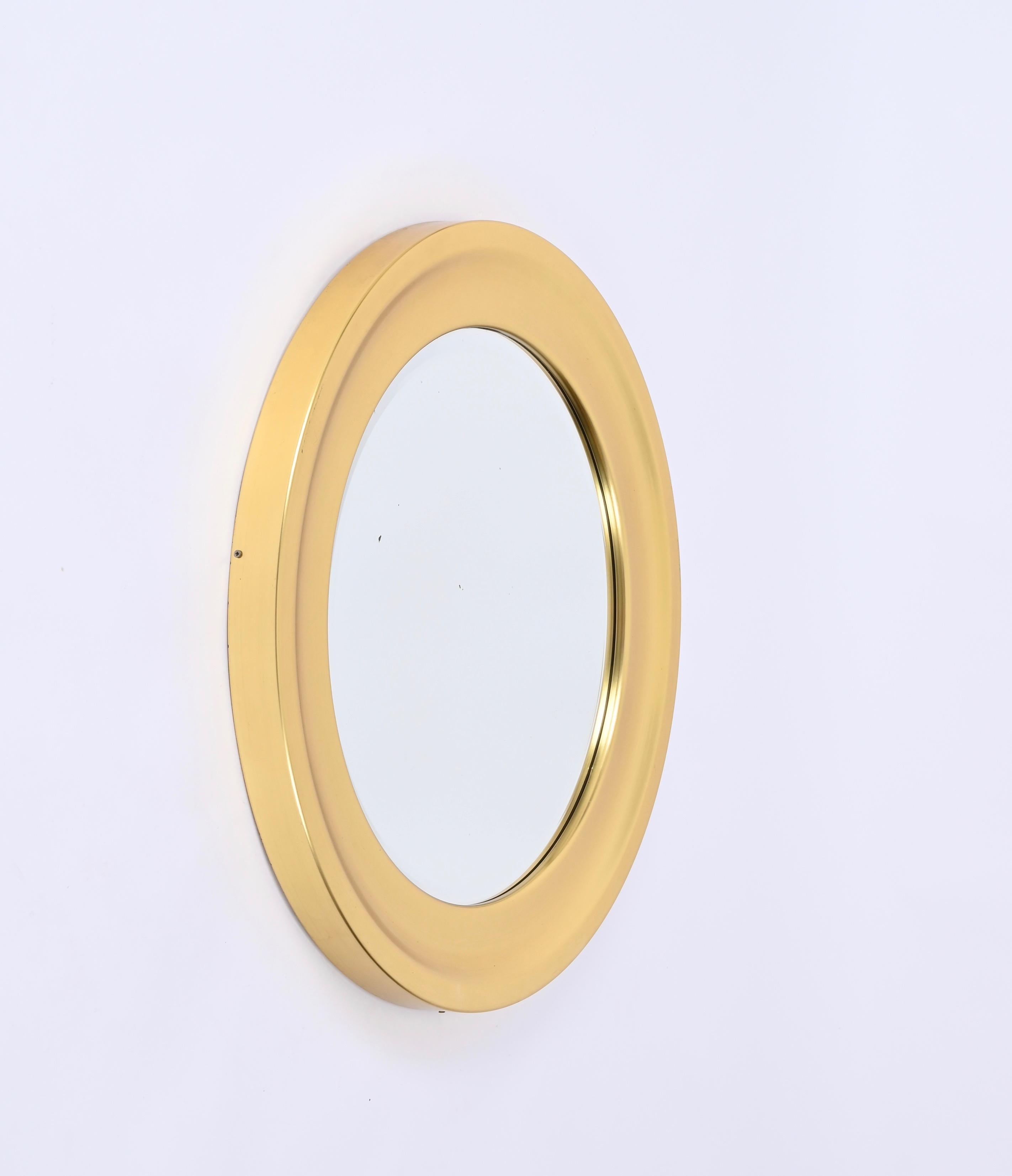 Sergio Mazza Midcentury Golden Aluminum Round Mirror for Artemide, Italy 1960s In Good Condition For Sale In Roma, IT