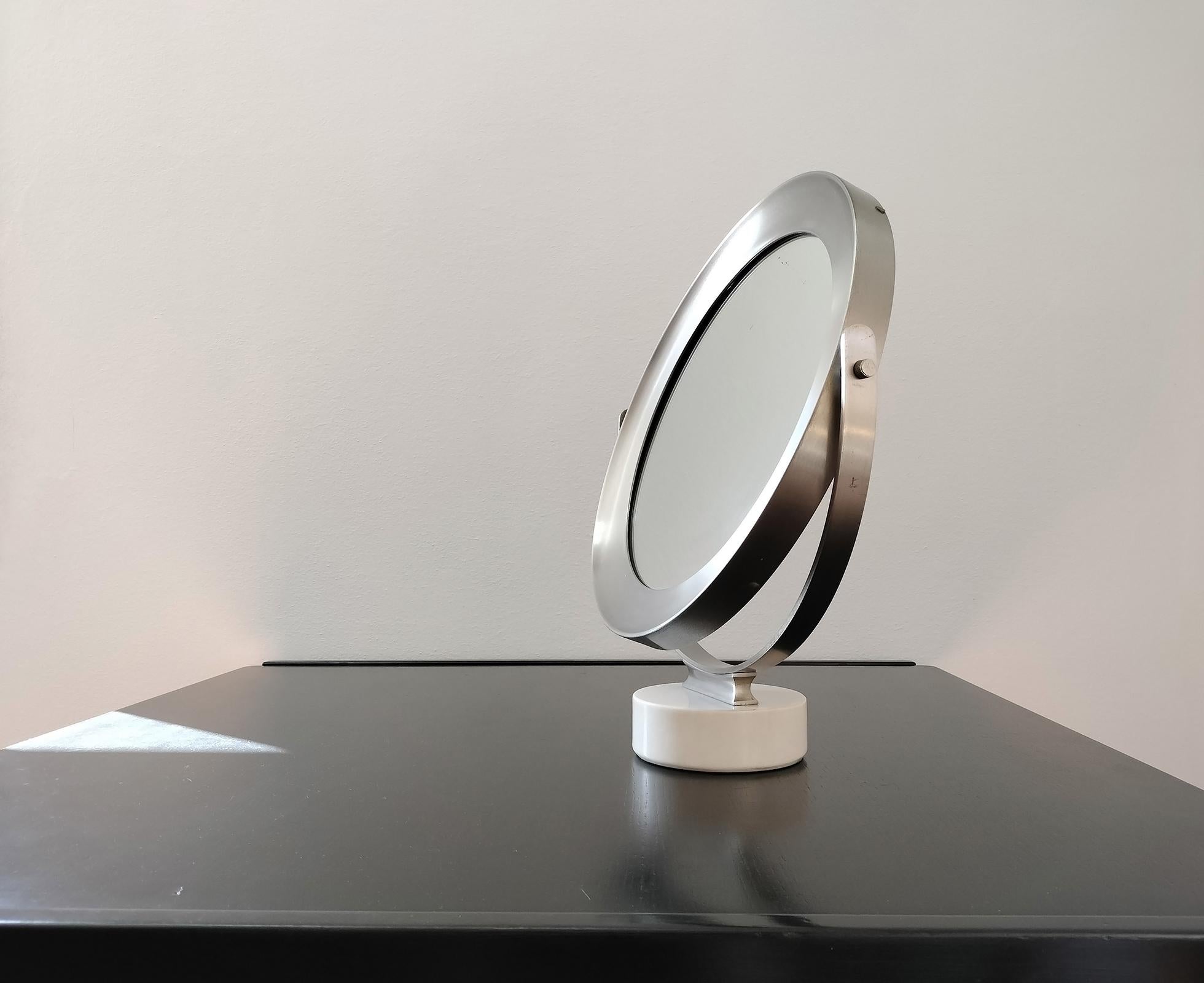 Sergio Mazza Narciso Table Mirror by Artemide 1970s In Good Condition For Sale In Montecatini Terme, IT