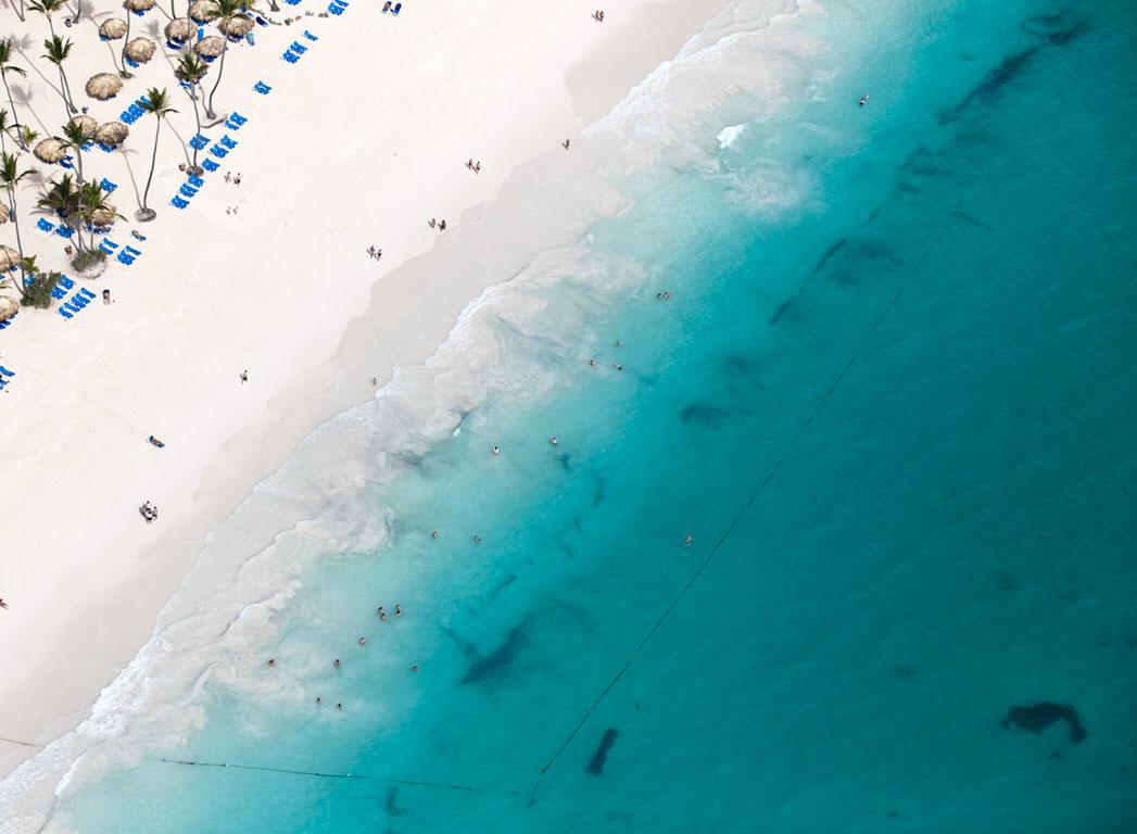 Sergio Ranalli Color Photograph - Caribbean Sea, Aerials