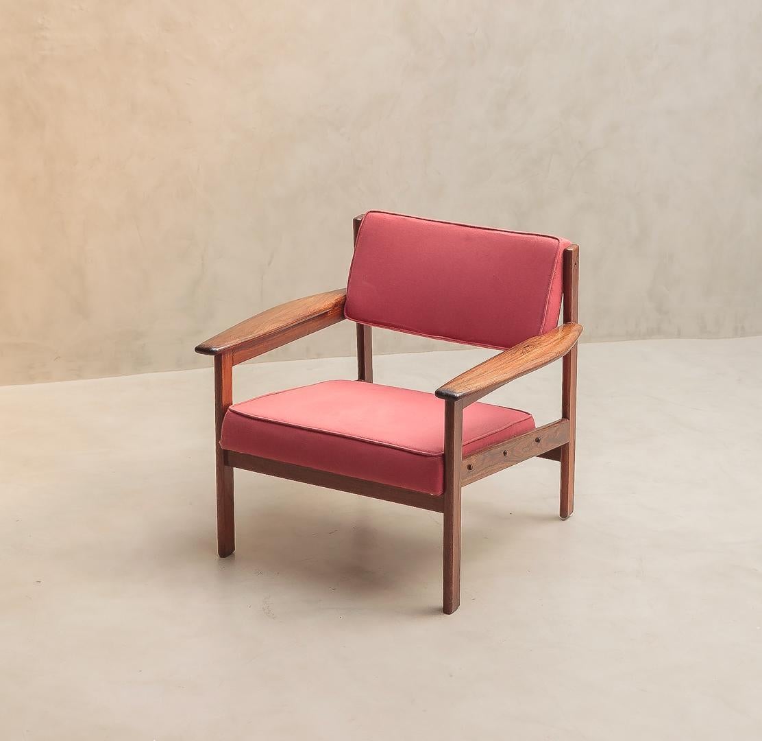 Drummond-Sessel von Sergio Rodrigues, 60er-Jahre, massives Palisanderholz, brasilianisches modernes Design im Angebot 1