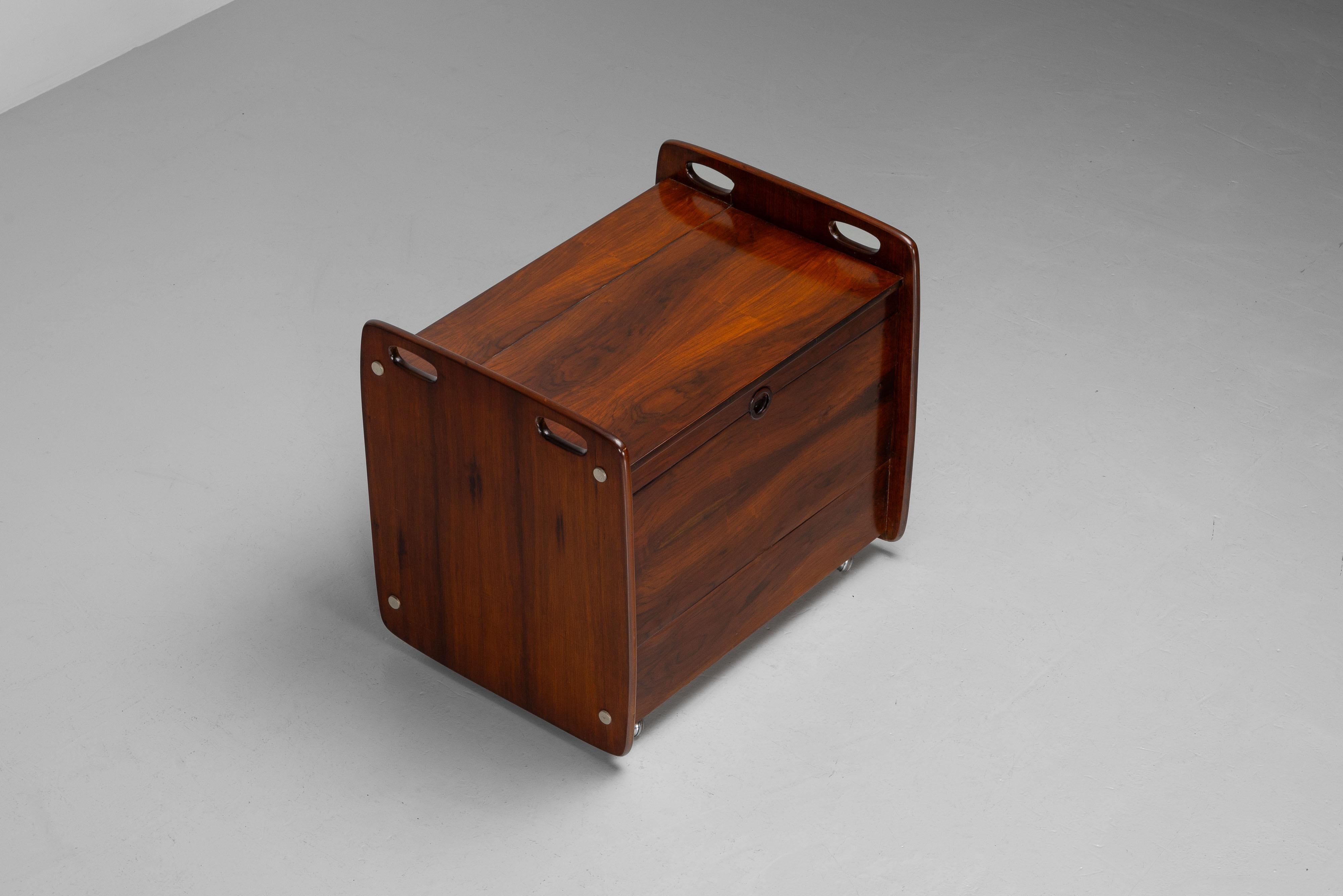 Laminate Sergio Rodrigues bar cart by OCA brazil 1965 For Sale