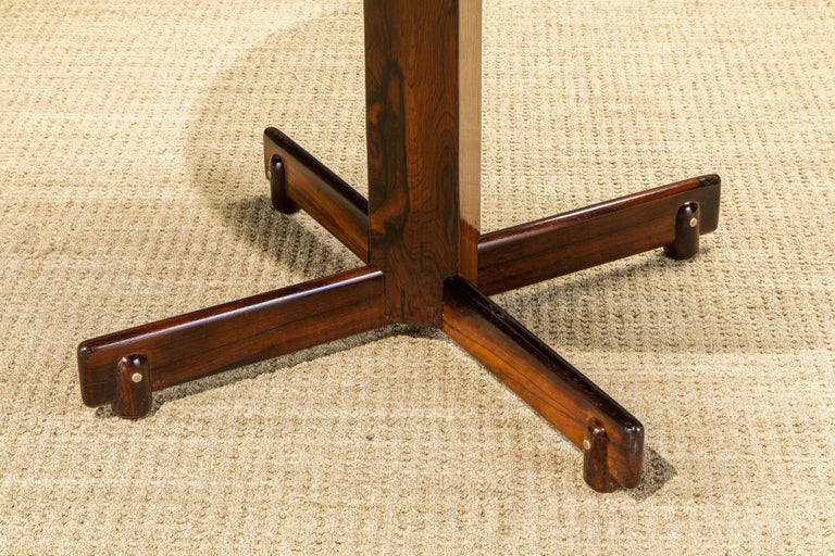Sergio Rodrigues Brazilian Jacaranda Rosewood Dining or Center Table, 1960s For Sale 11