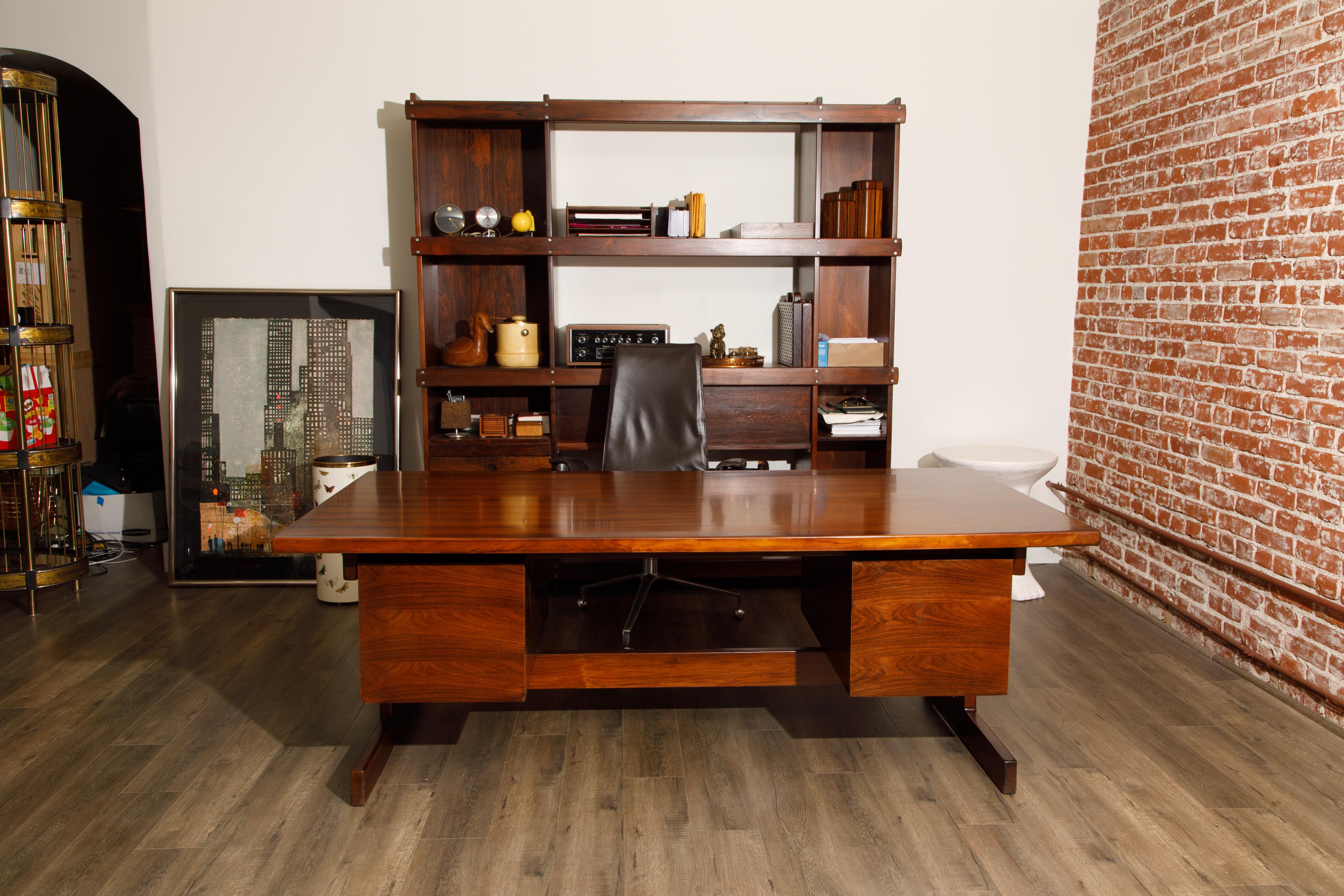 Sergio Rodrigues Brazilian Modern Rosewood Executive Desk, c 1960s, Brazil For Sale 11