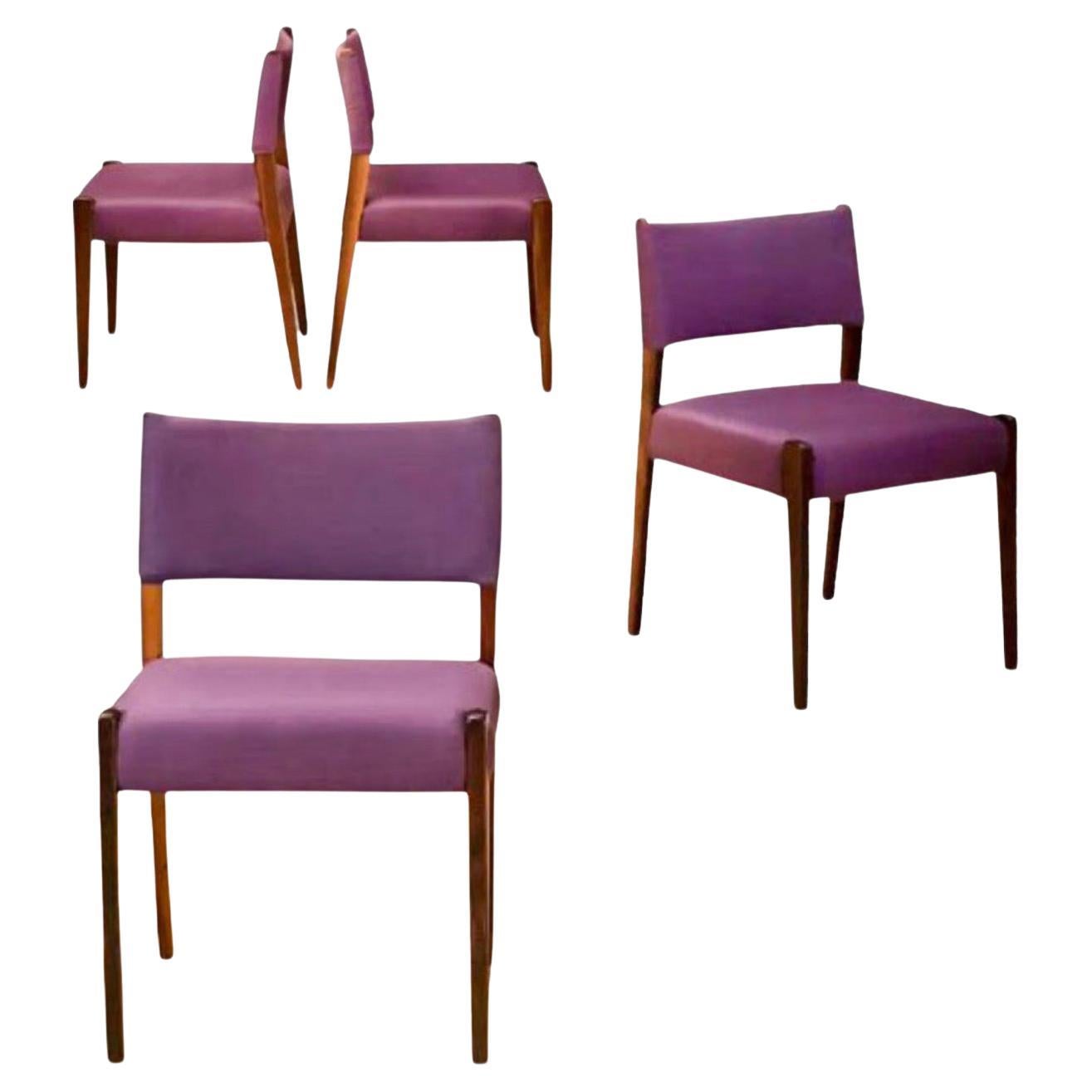 Sergio Rodrigues pour Oca, ensemble de 4 chaises de salle à manger Jacarandá, Brésil, années 1950. Jeu de 4 pièces extrêmement rare, qui semble être entièrement d'origine. Le textile d'origine est décoloré et présente une certaine usure. Chaque