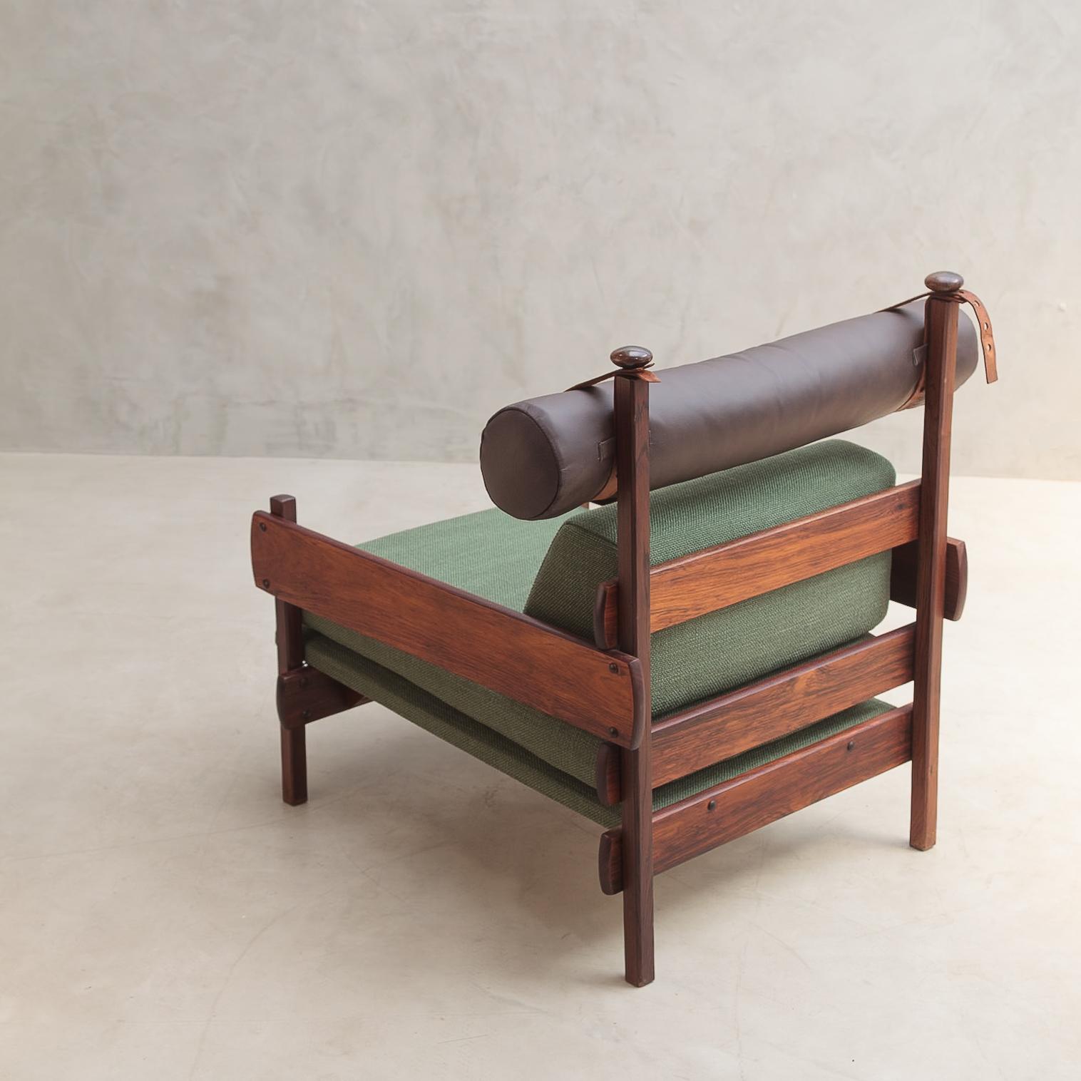 Sergio Rodrigues, Franco-Sessel aus Palisanderholz, Kopfstütze brasilianisches modernes Design im Angebot 1