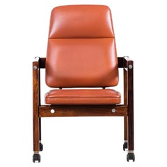 Sérgio Rodrigues, Fauteuil à haut dossier Kiko, 1964