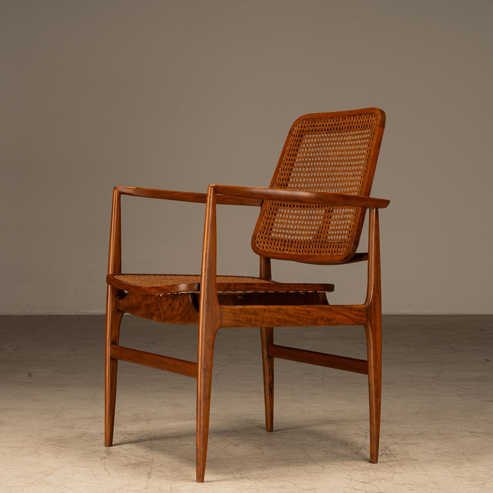 Set di quattro poltrone Sergio Rodrigues 