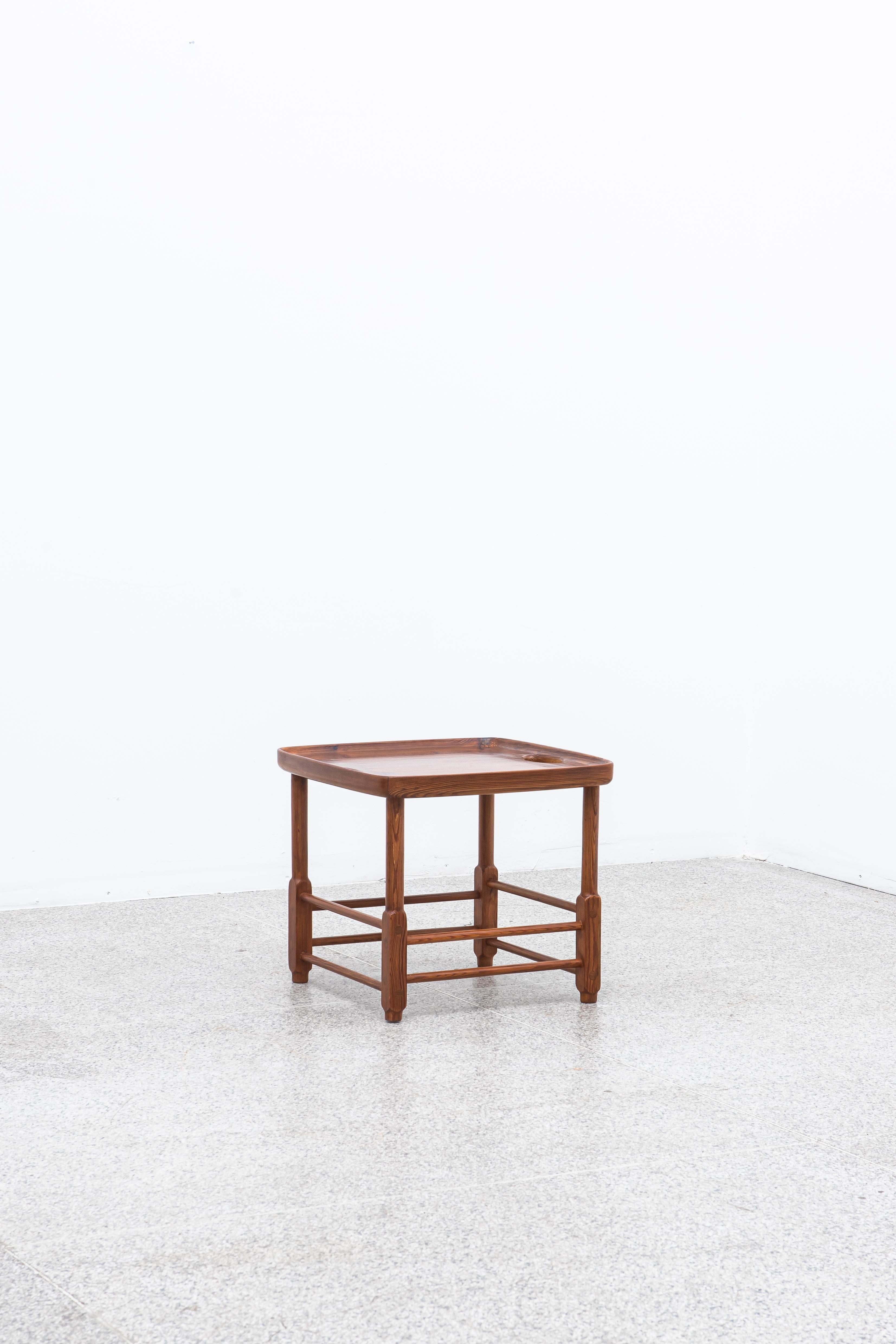 Sérgio Rodrigues, Taburete Magrini, 1963 Moderno de mediados de siglo en venta