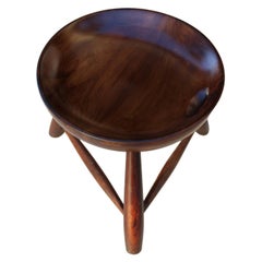 Tabouret "Mocho" de Sergio Rodrigues, bois dur brésilien